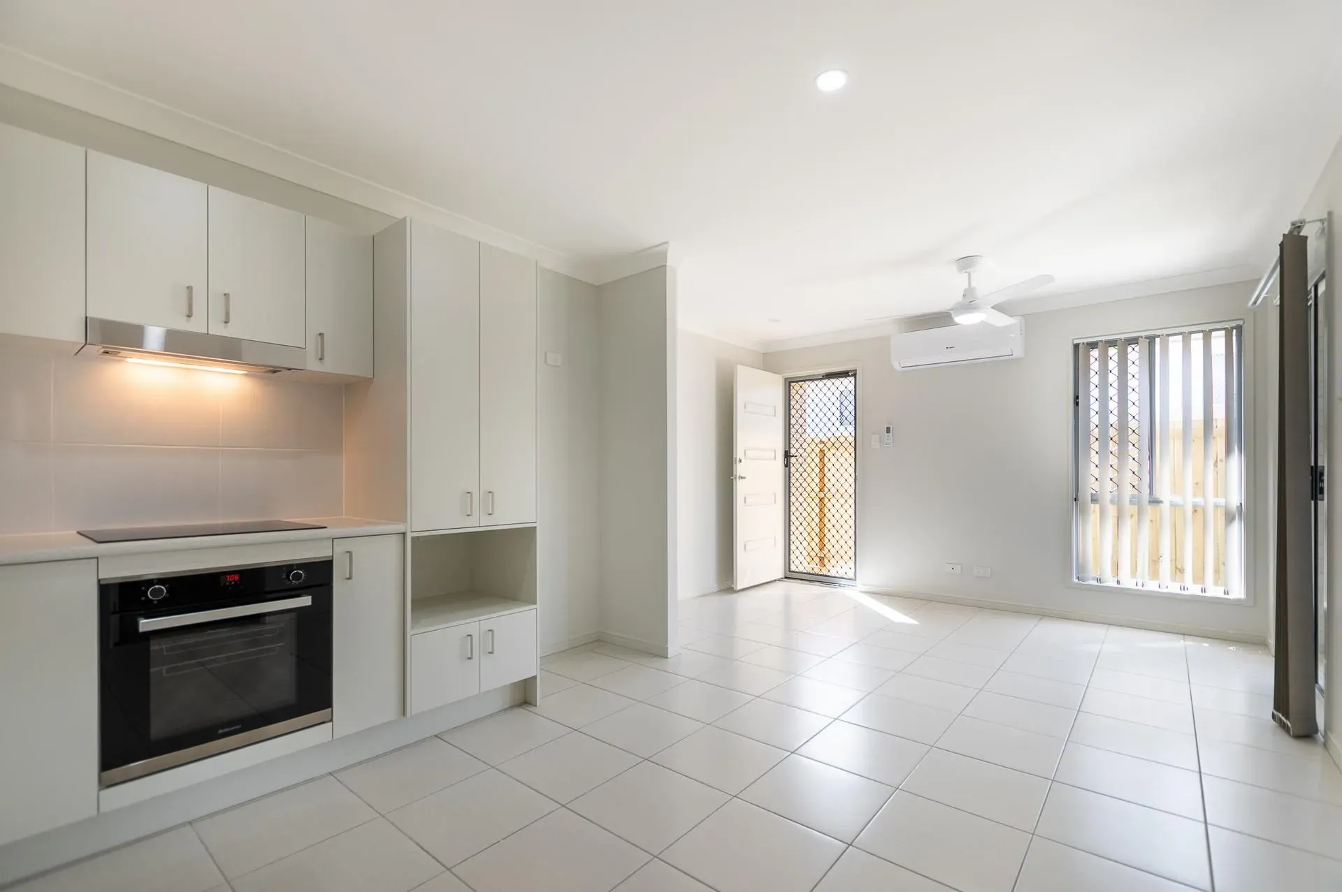 1/55 Blue Gum Drive — photo 2 of 10
