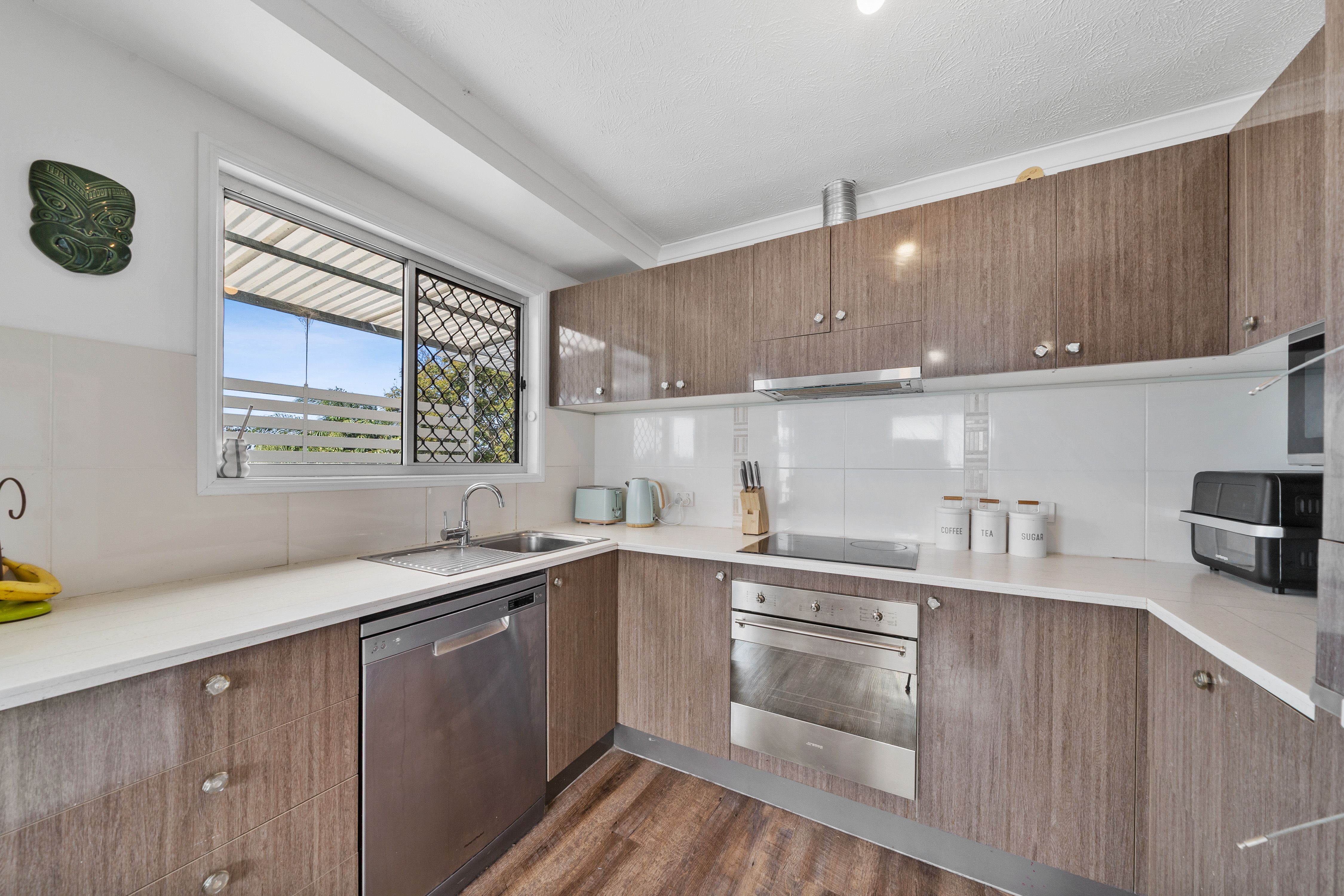 31 Louis Street — photo 5 of 24