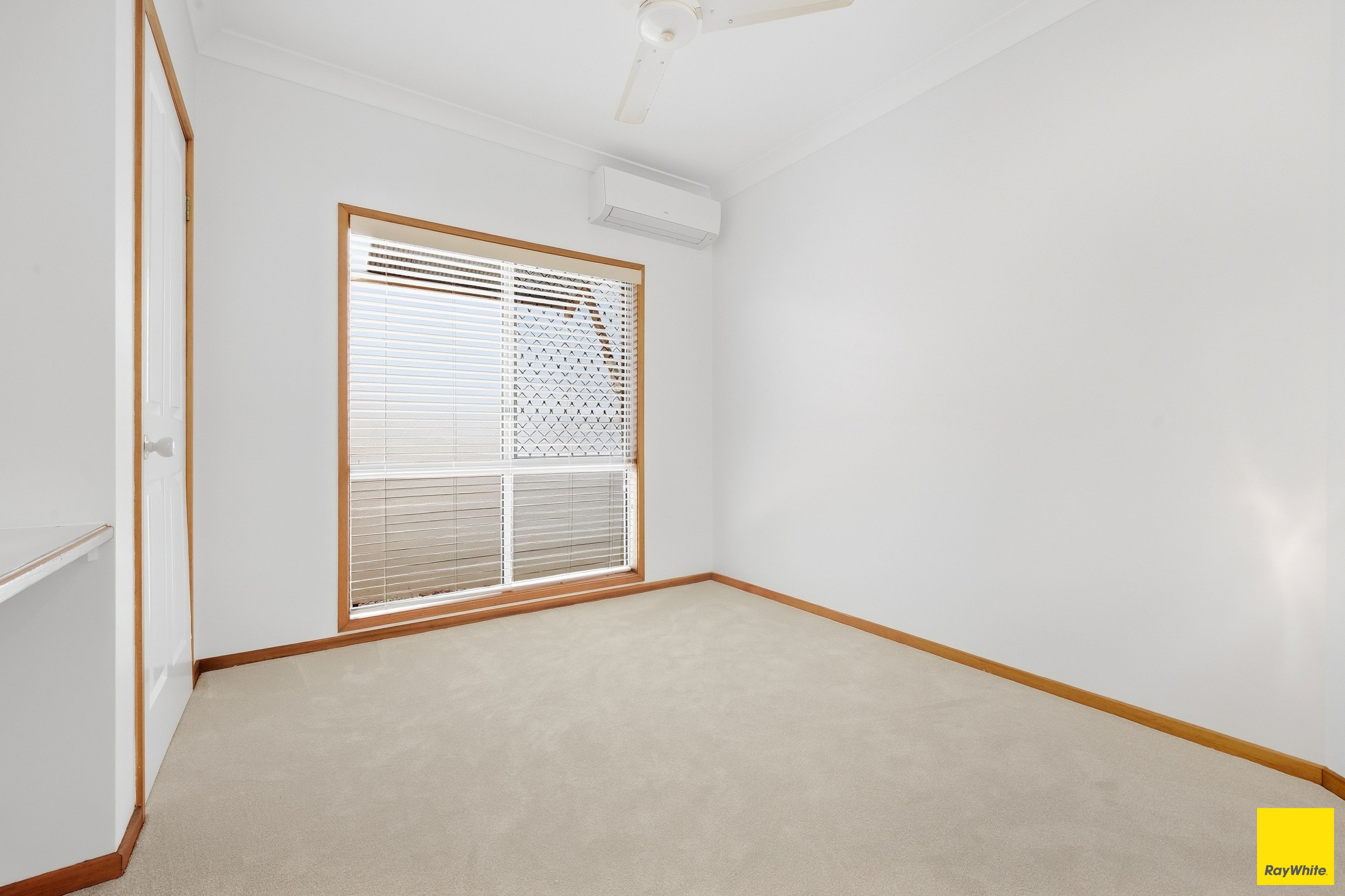 23 Melia Close — photo 11 of 12
