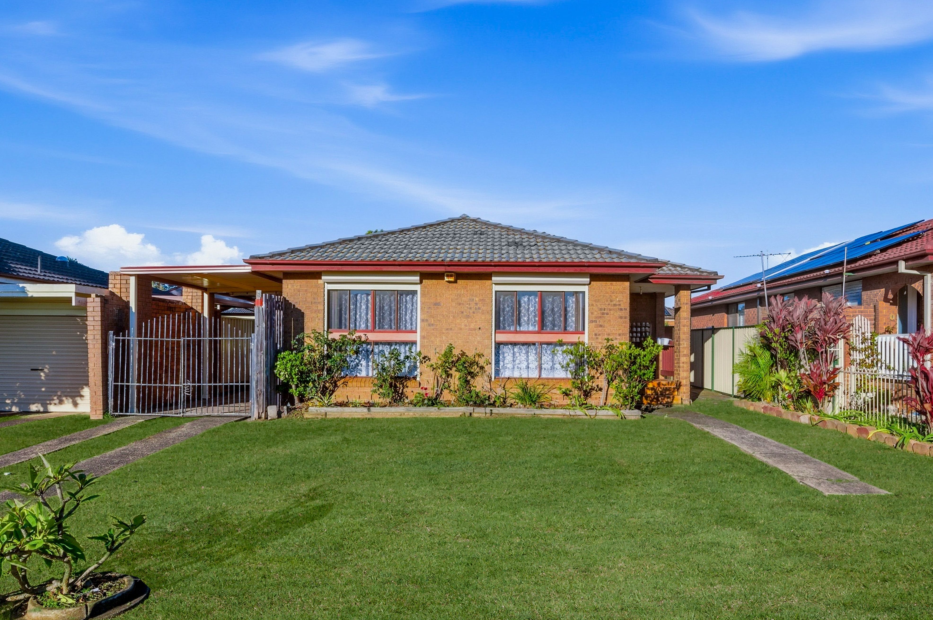 247 Copperfield Drive — photo from Ray White Macarthur Group