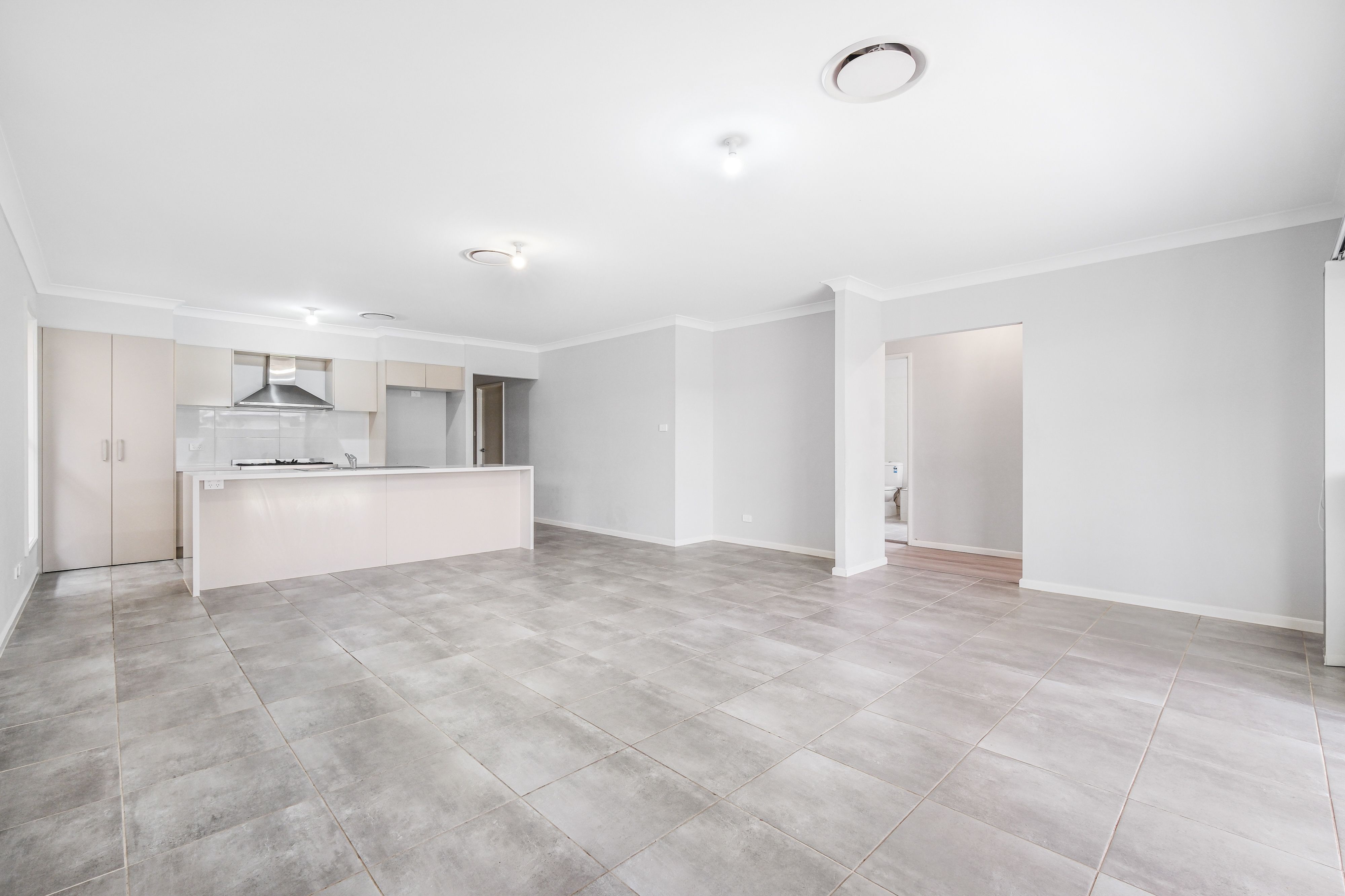18 Moola Street, JORDAN SPRINGS, NSW 2747