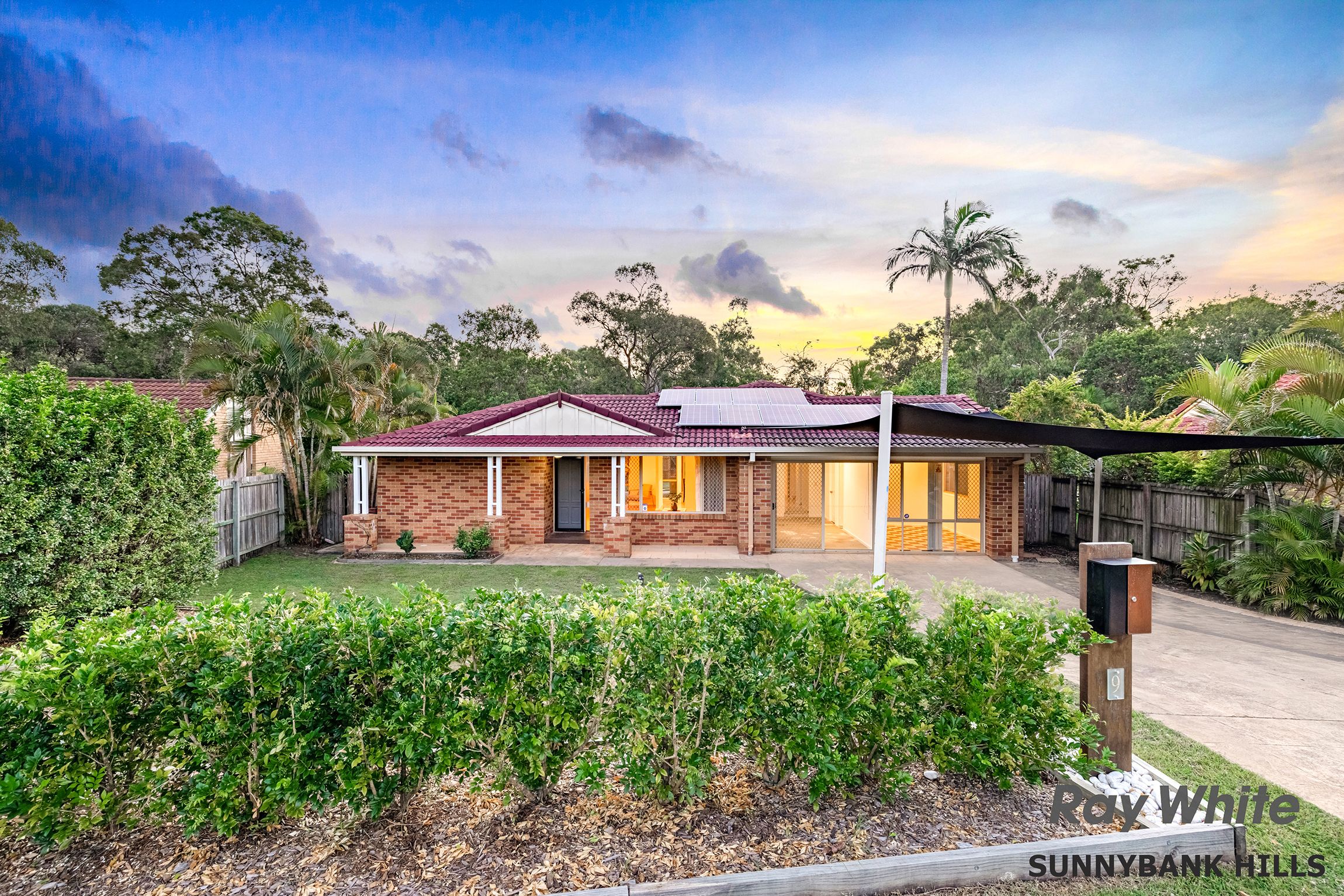 9 Avondale Crescent, Parkinson, QLD 4115