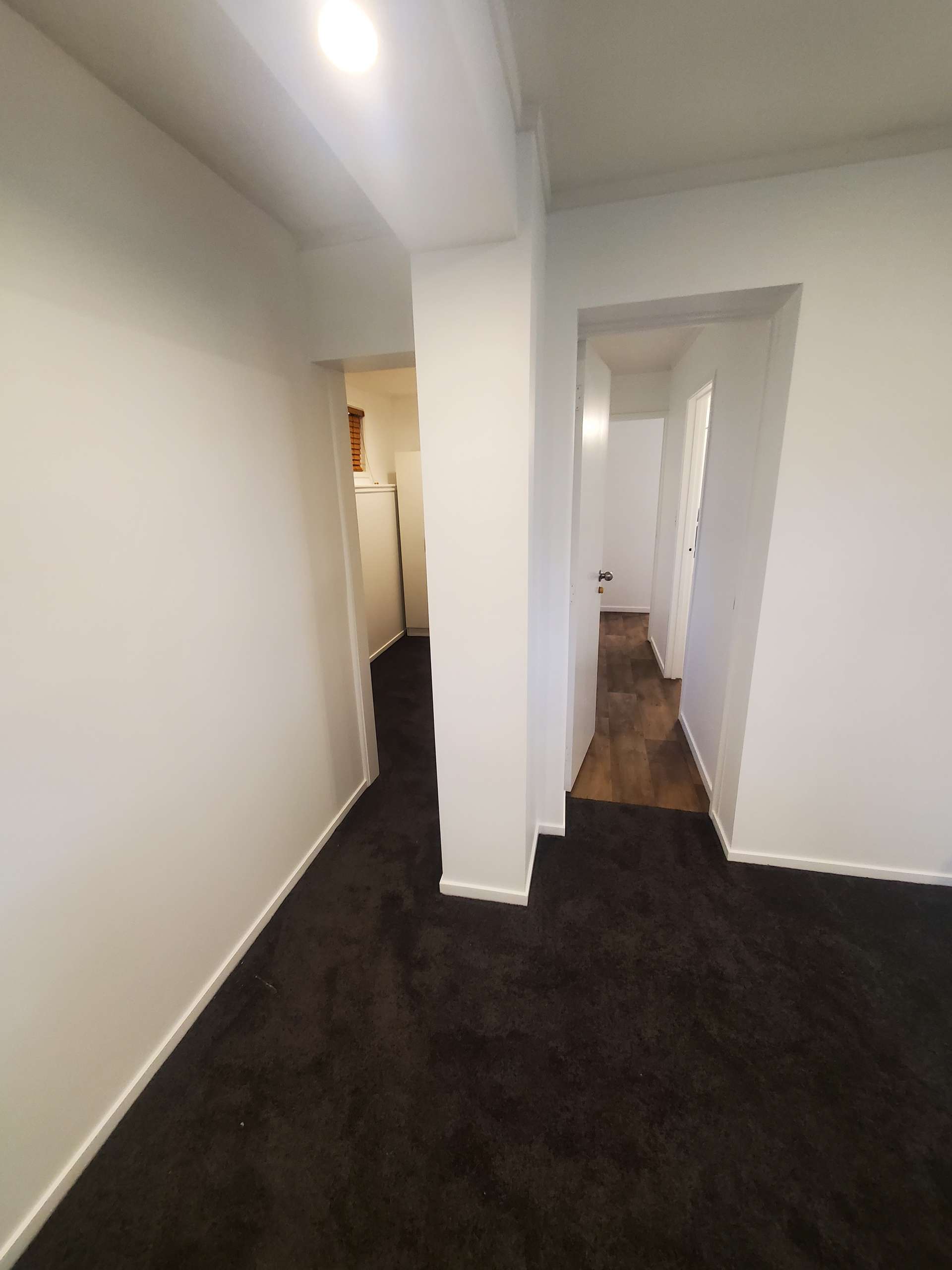 39B York Road photo 9
