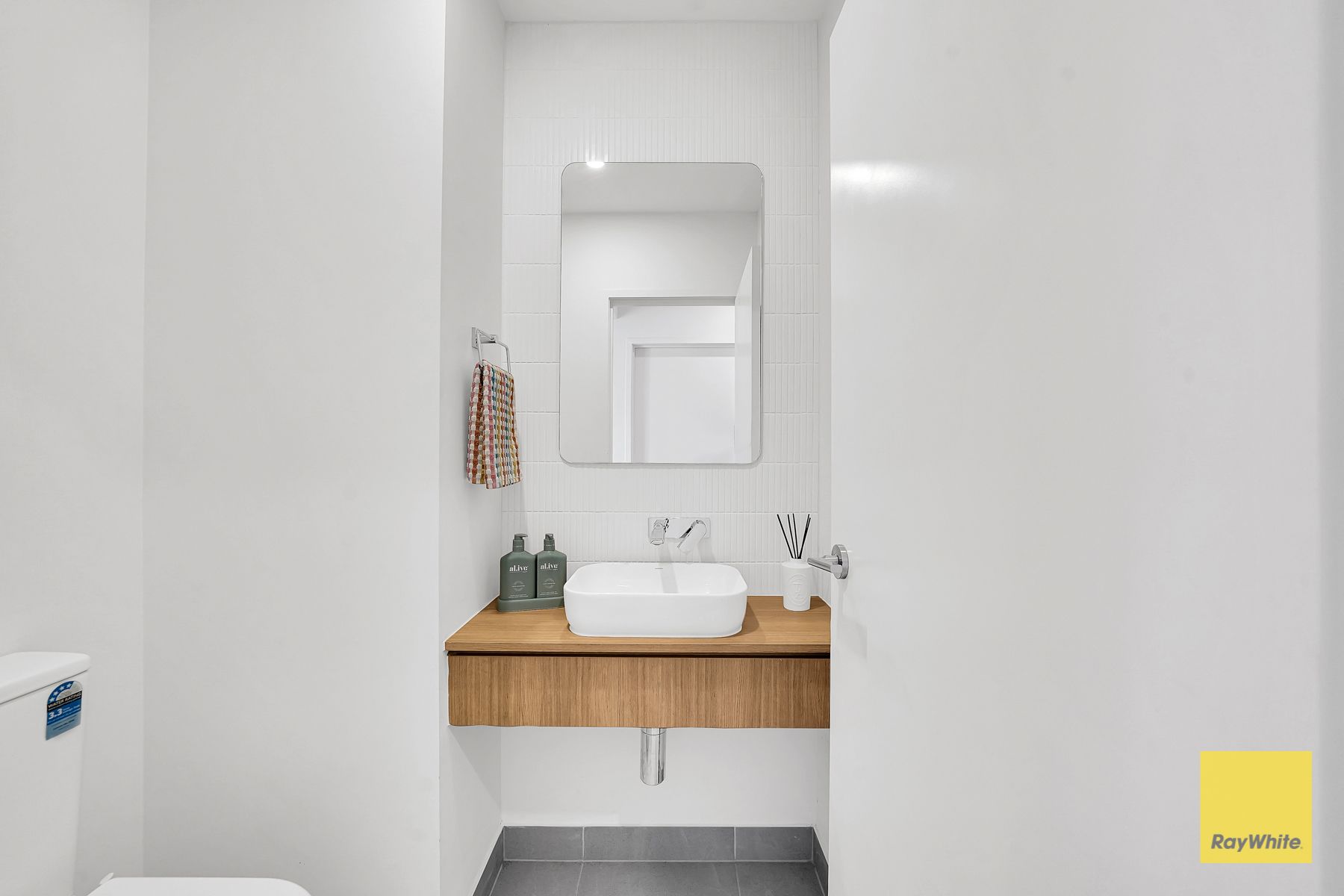 11 Harris Street — photo 3 of 25