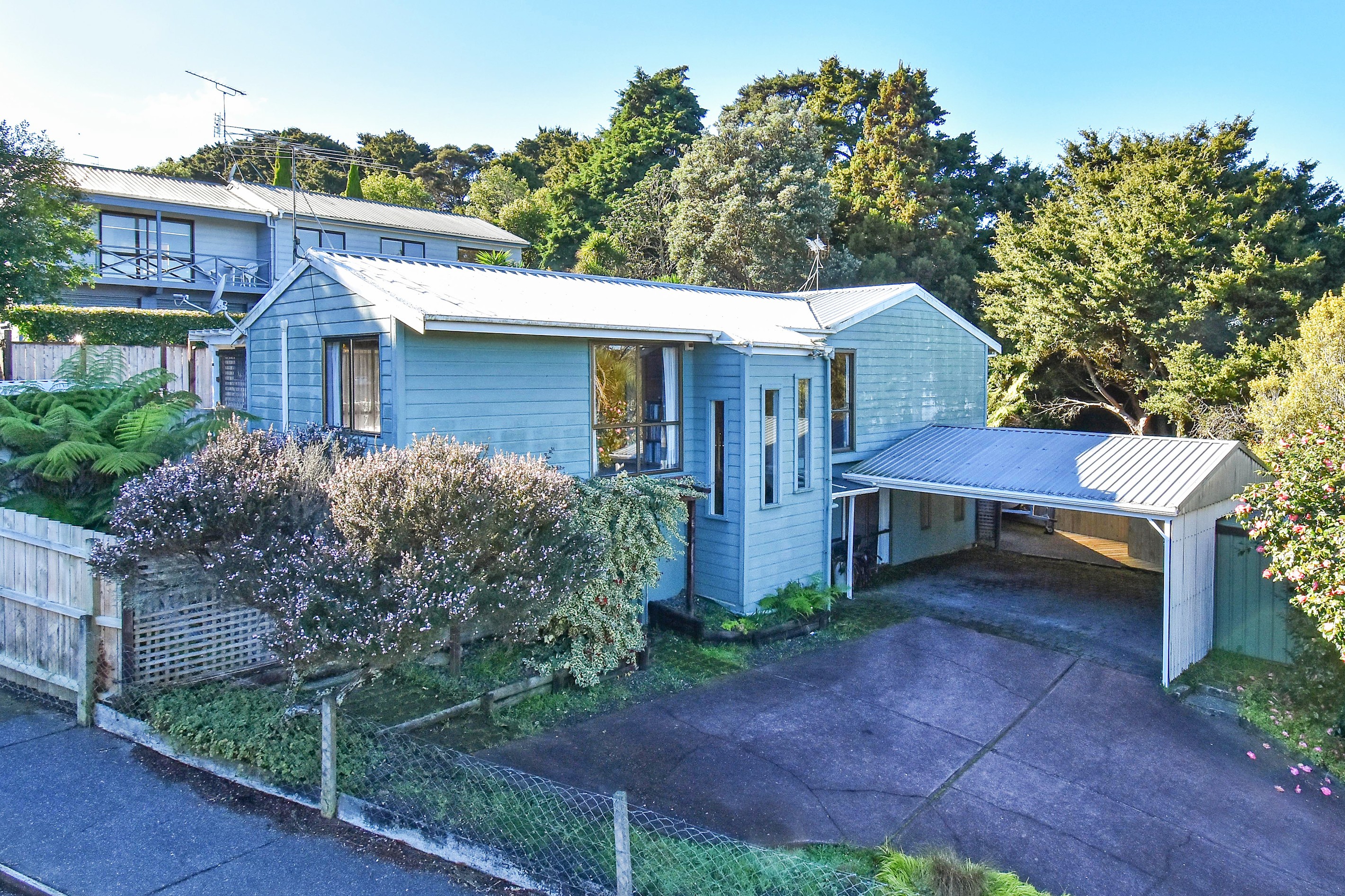 184 Everglade Drive, Totara Heights, Manukau City