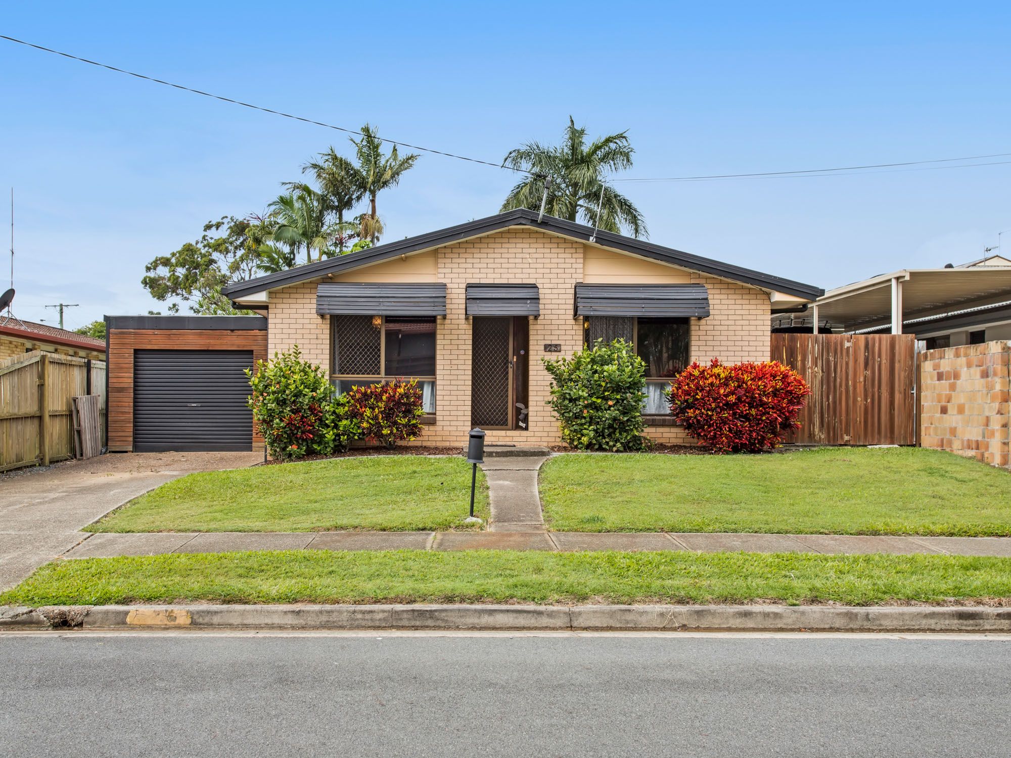 25 Warratina Street, Labrador, QLD 4215