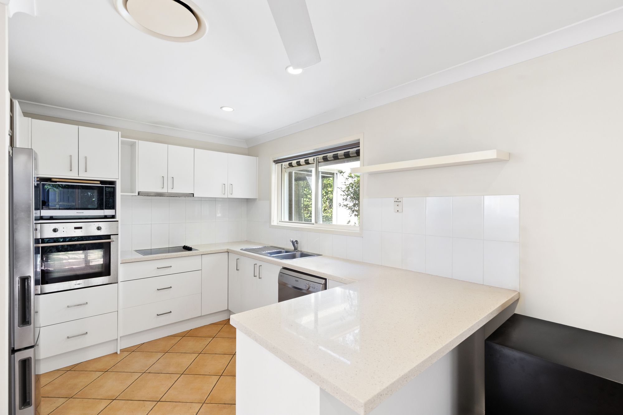 14 Tuggerah Close — photo 6 of 30