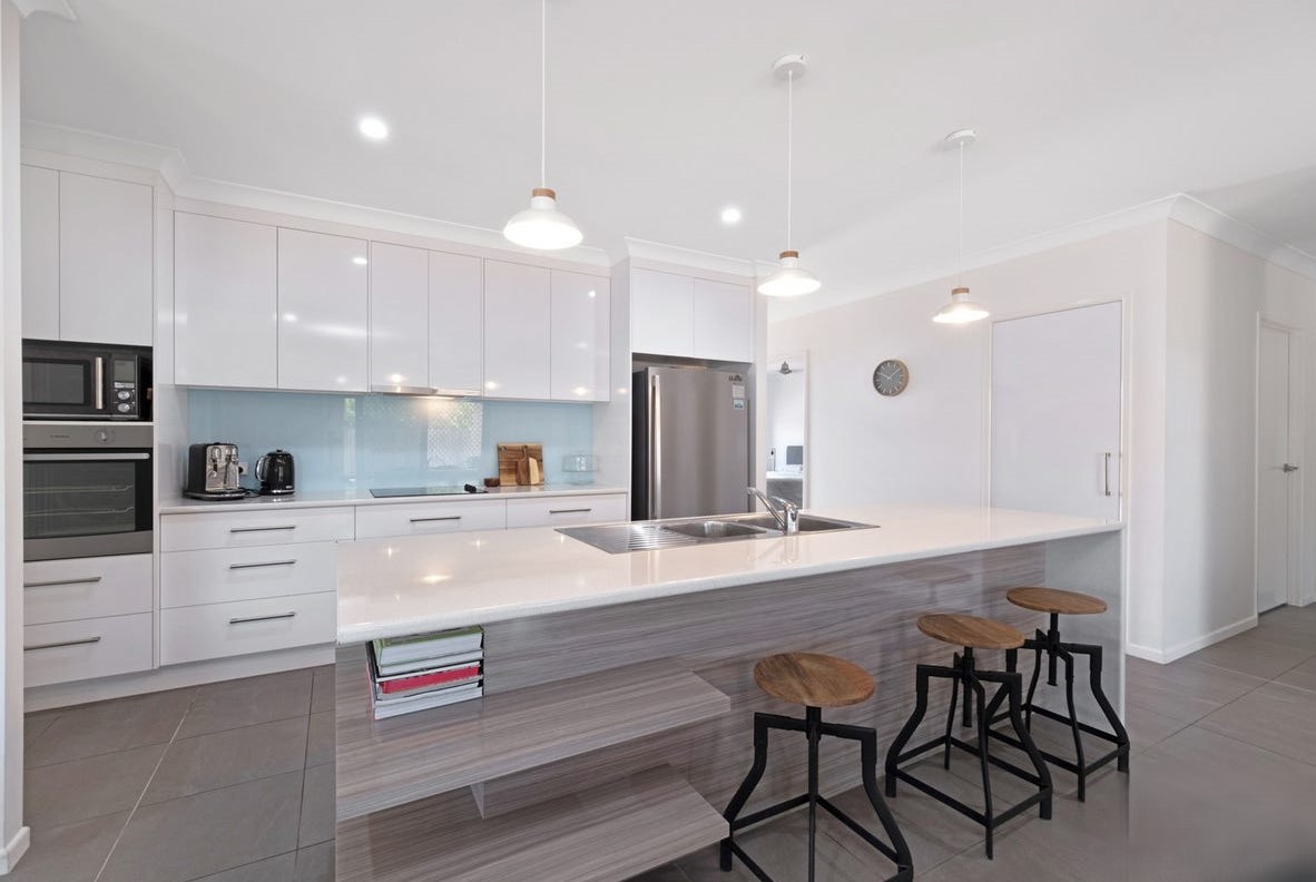 6 Norfolk Drive, Hidden Valley, QLD 4703