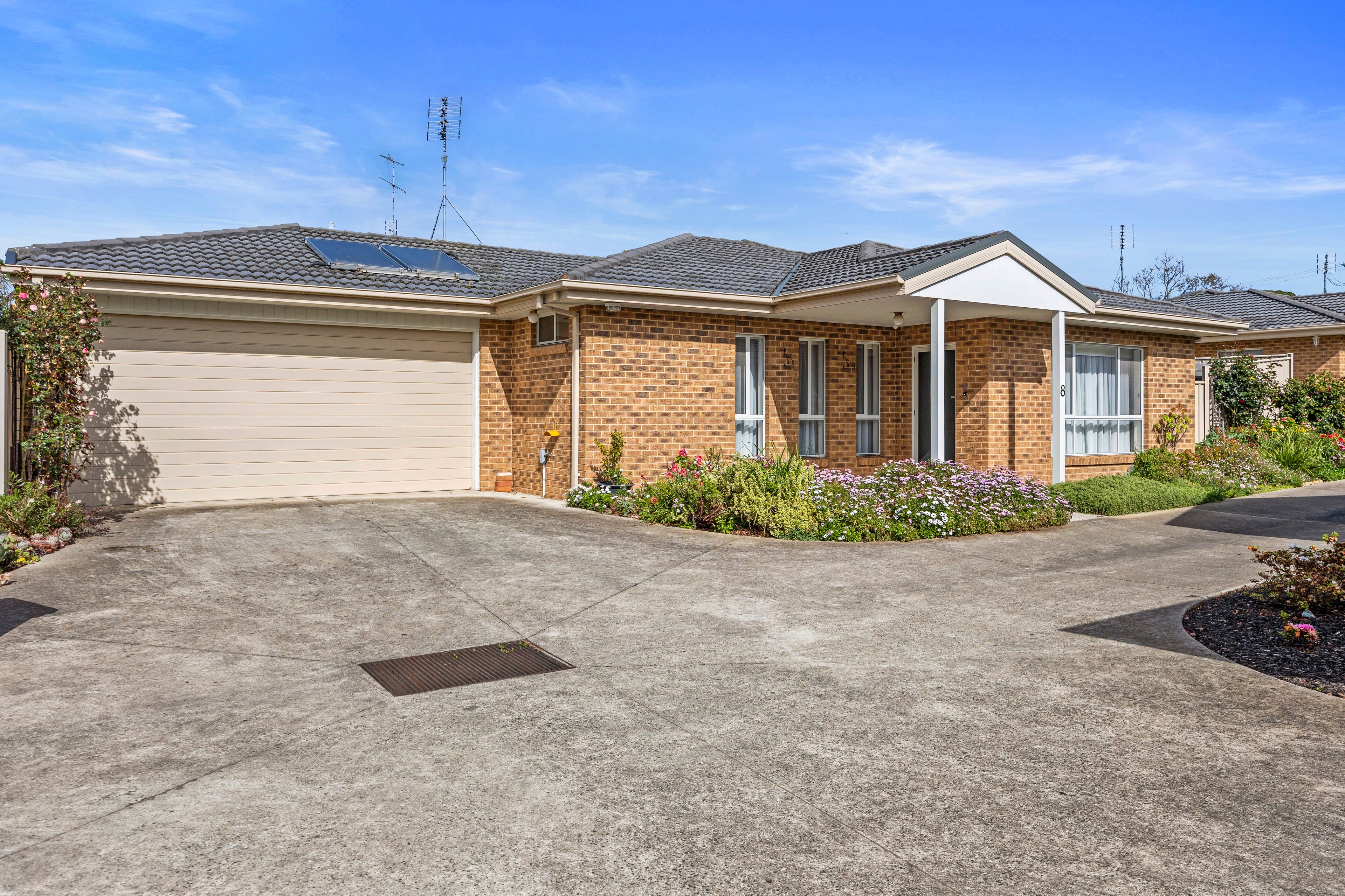 8/105107 McCartin Street, Leongatha, VIC 3953 Sold Townhouse Ray