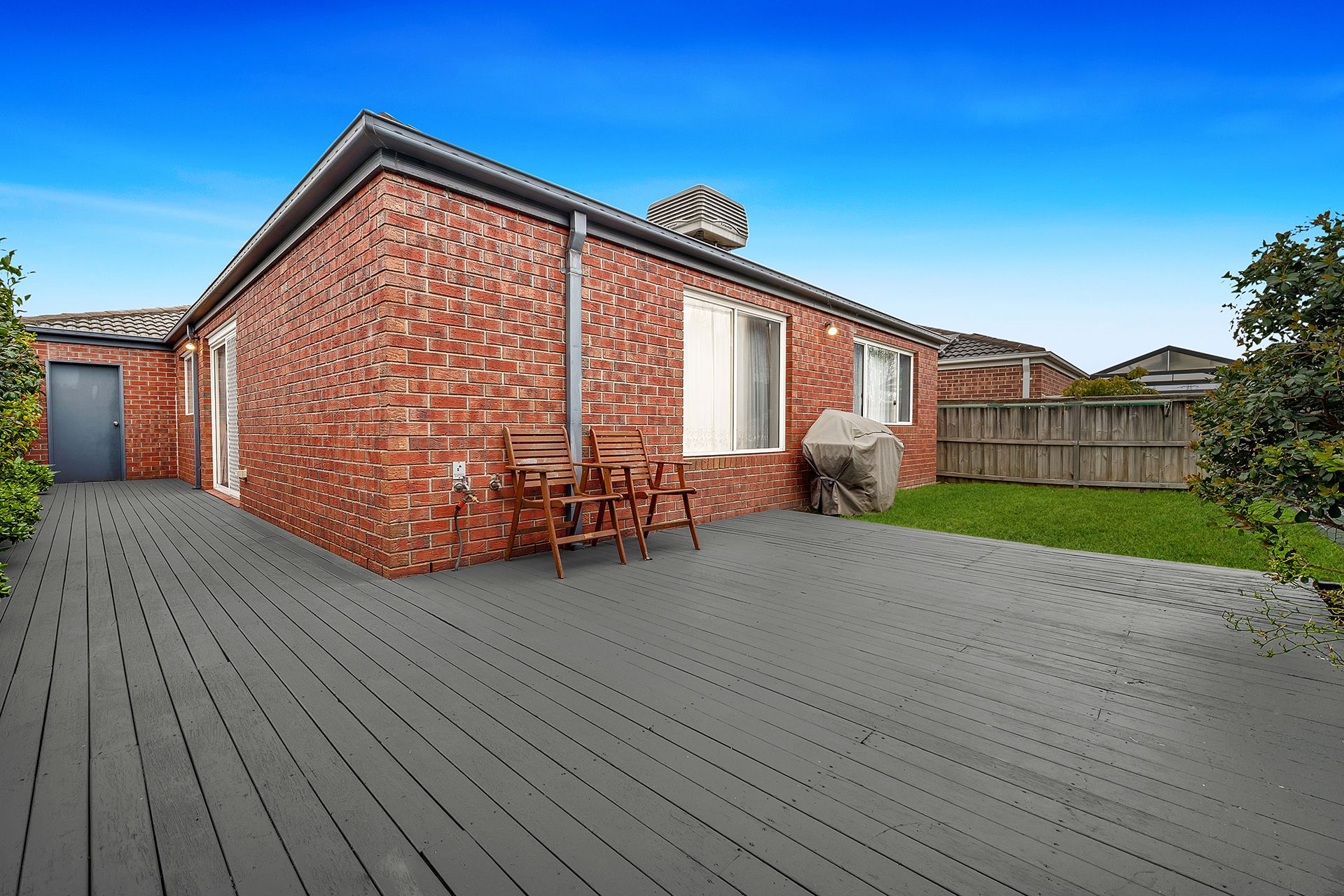 54 Gregson Grove — photo 10 of 14