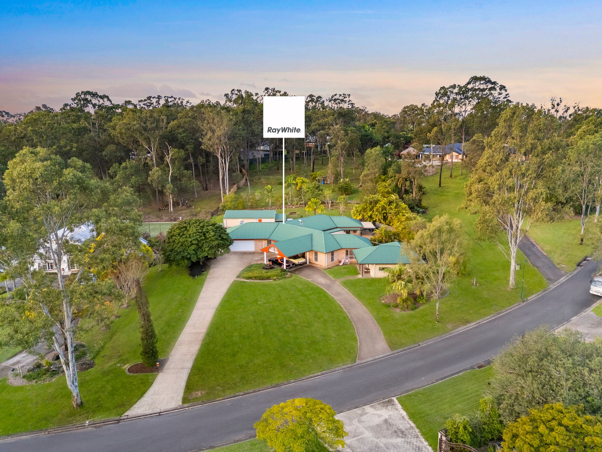 10 Ewingar Court, Helensvale, QLD 4212