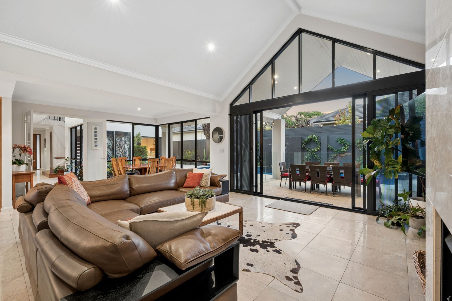 2 Robert Street, Dalkeith, WA 6009
