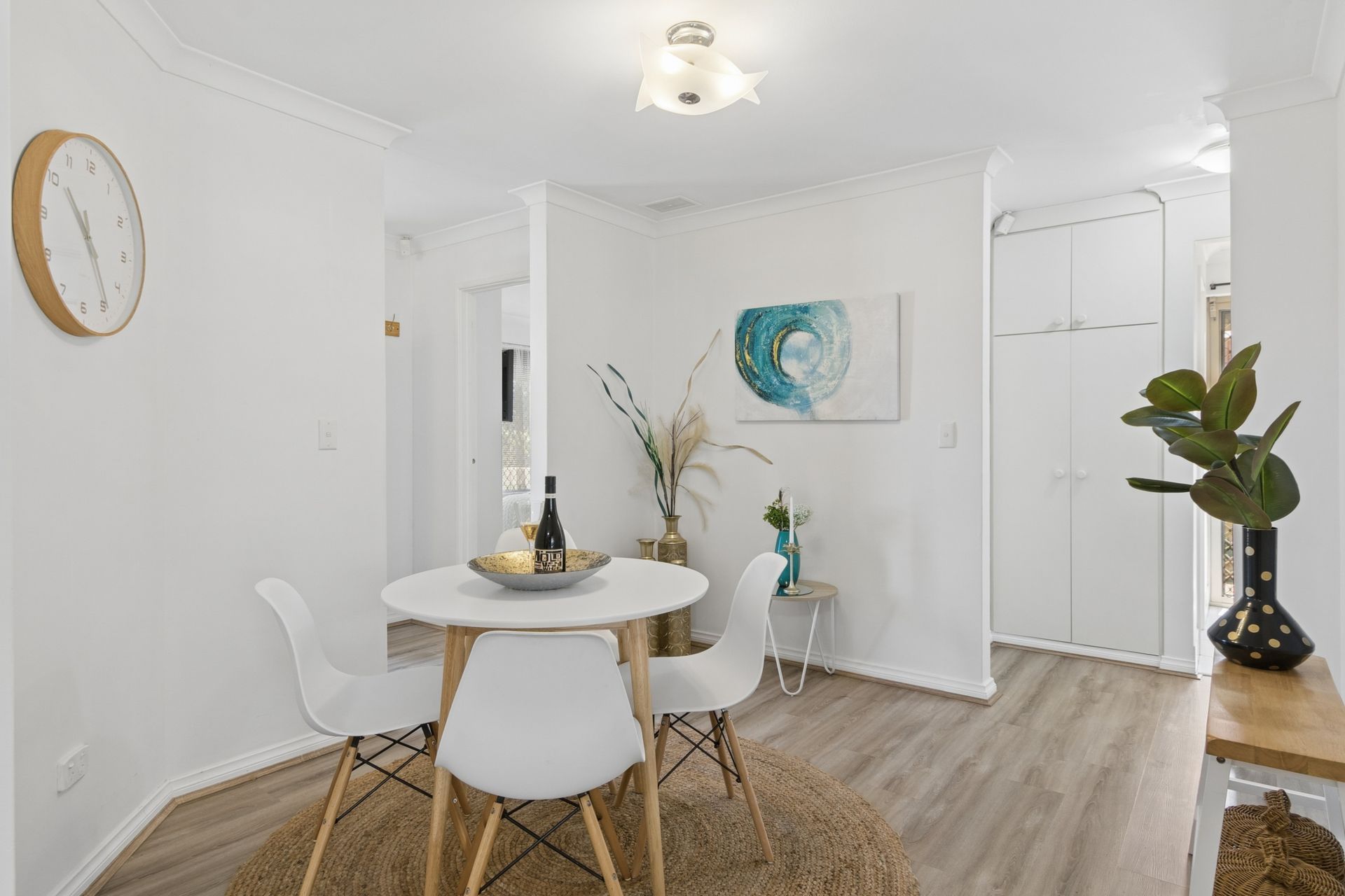 241 Belgravia Street — photo 10 of 30