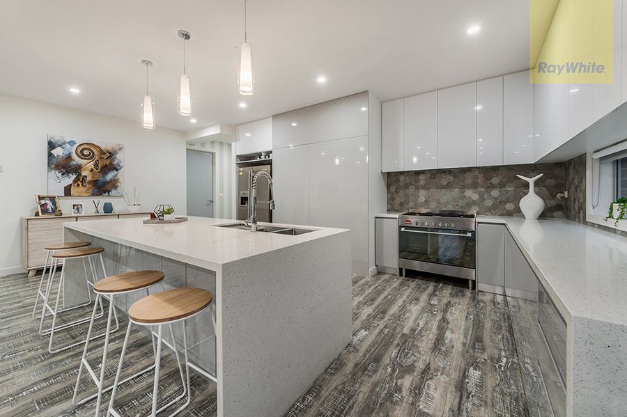 29 Lemon Myrtle Way, Craigieburn, VIC 3064