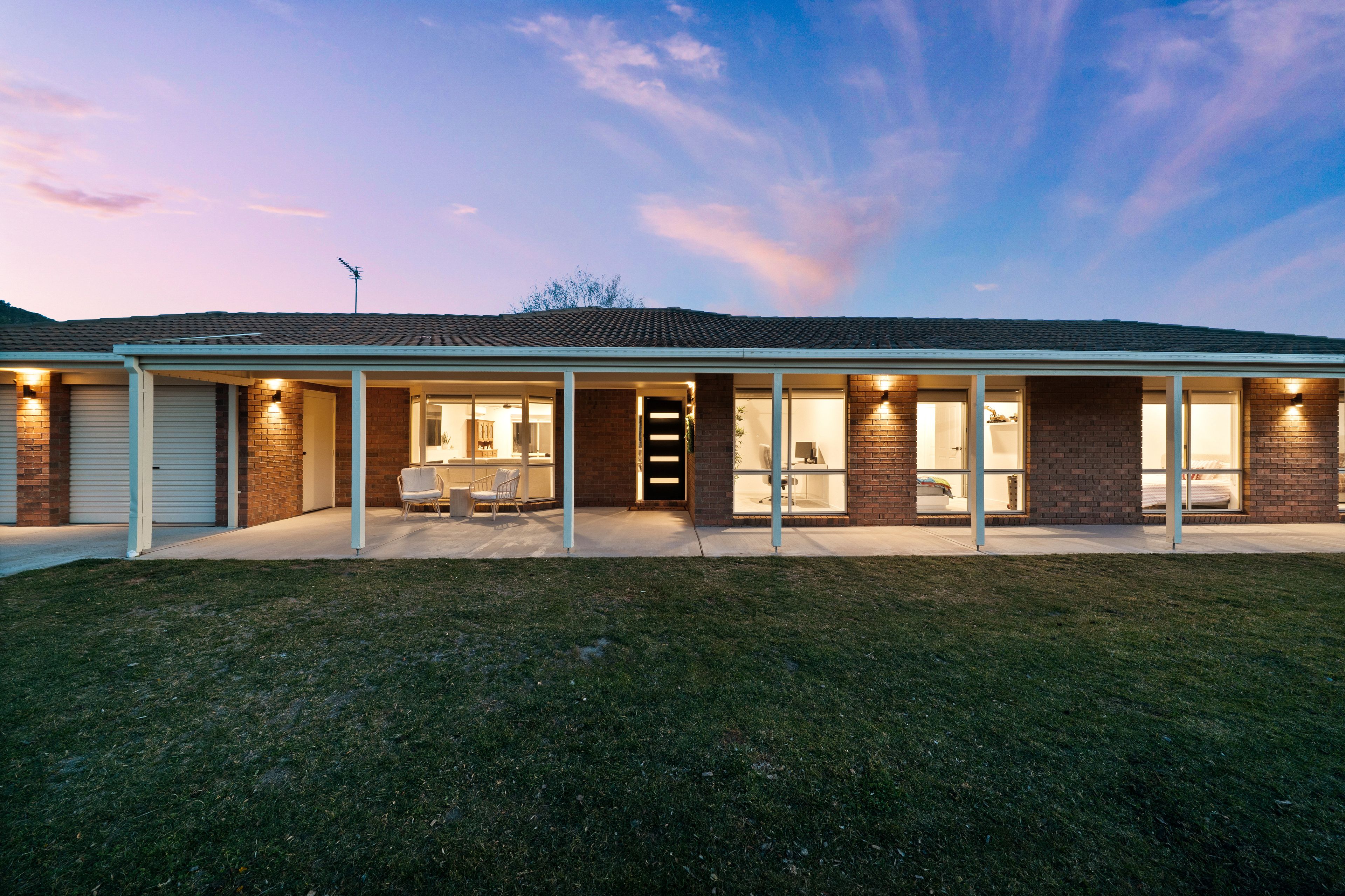 2 Jane Sutherland Street — photo 23 of 26