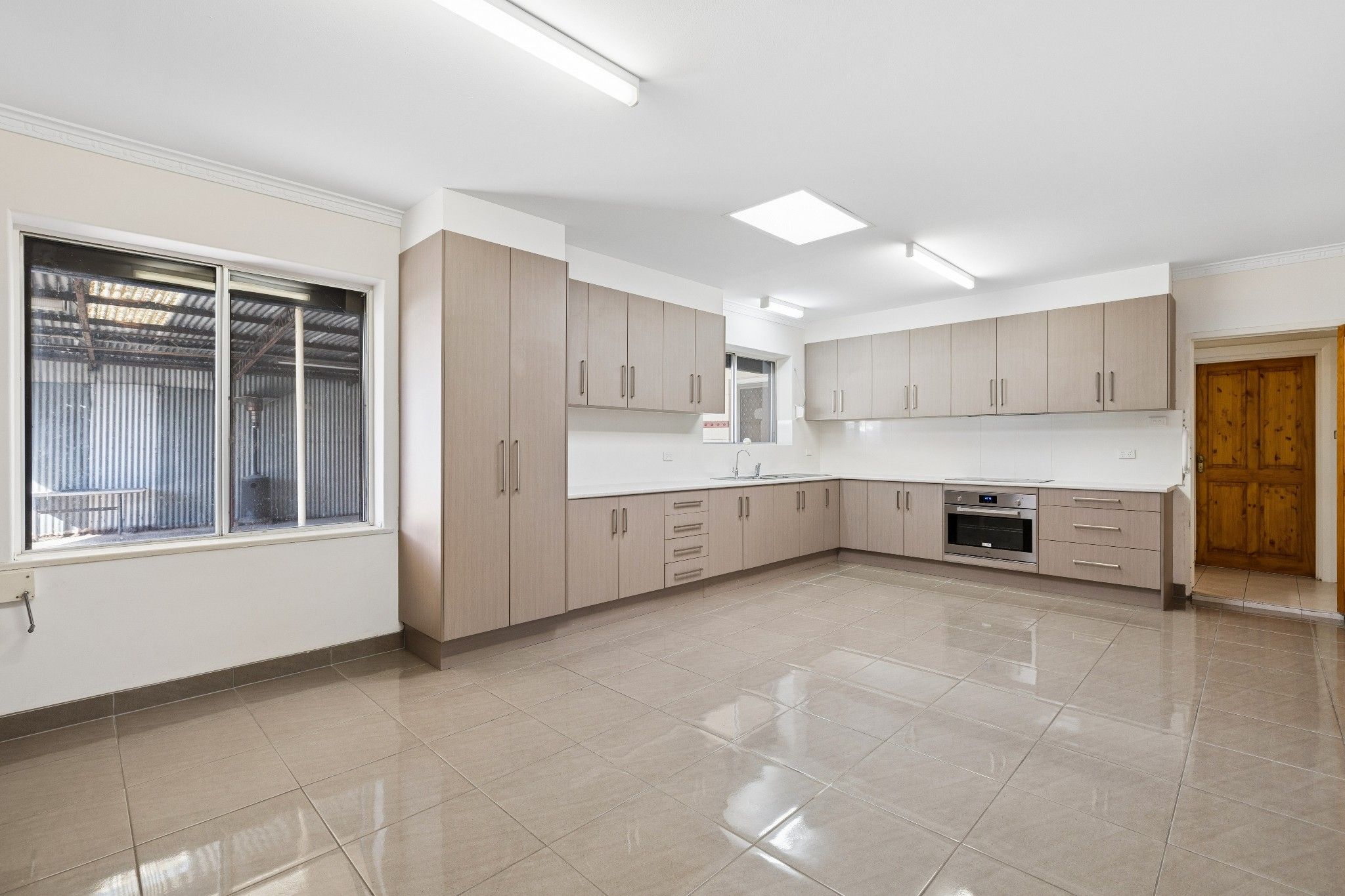 31 Seaton Terrace — photo 8 of 26
