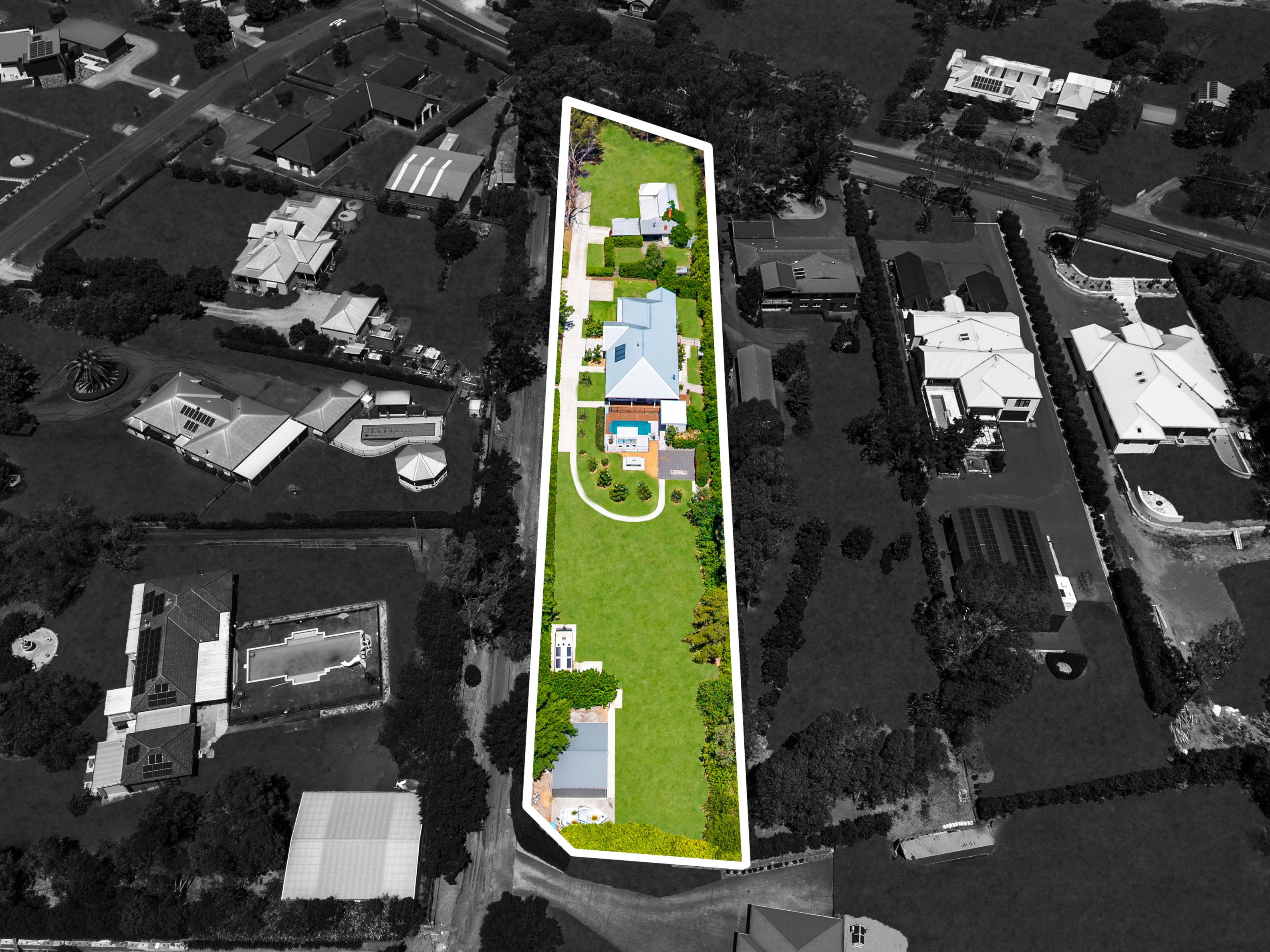 122 The Old Oaks Road, Grasmere, NSW 2570