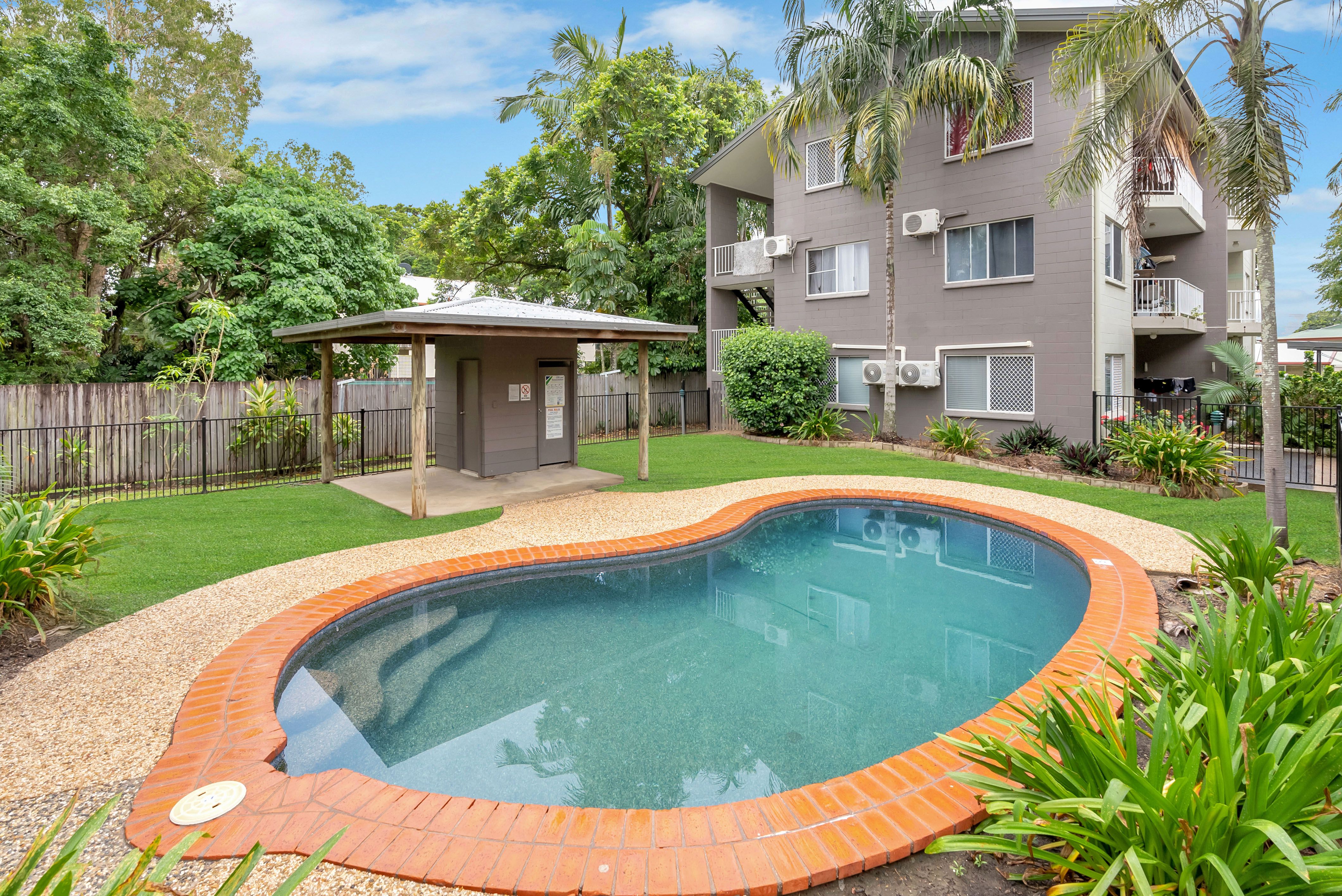4/2 Mayers Street, Manunda, QLD 4870