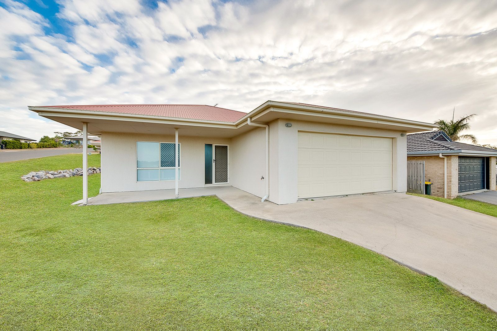 1 Viewpoint Way, New Auckland, QLD 4680