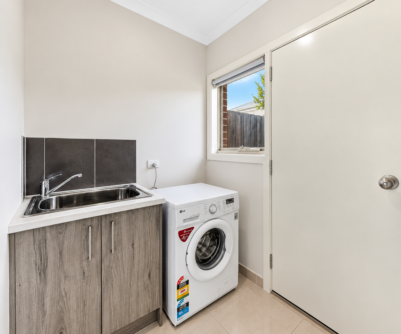 3/60 Ophir Street — photo 7 of 8