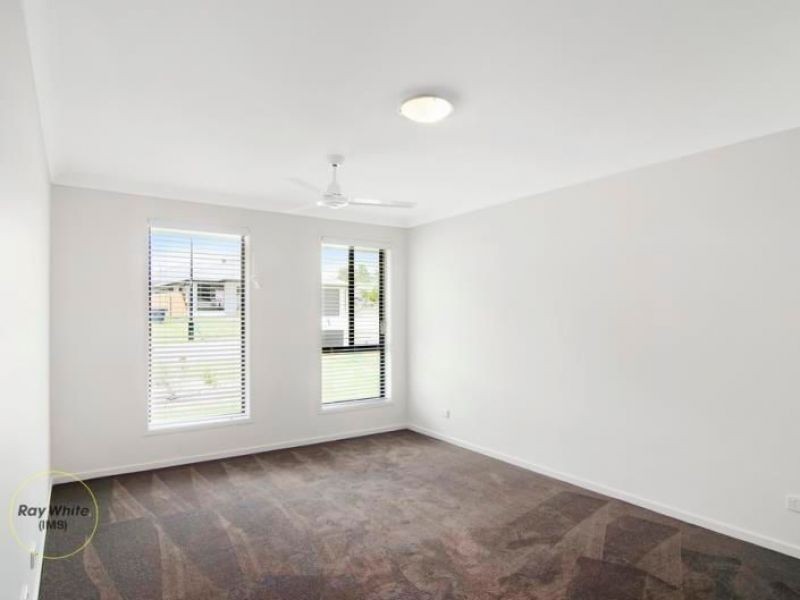8 Greenpark Drive, Crestmead, QLD 4132