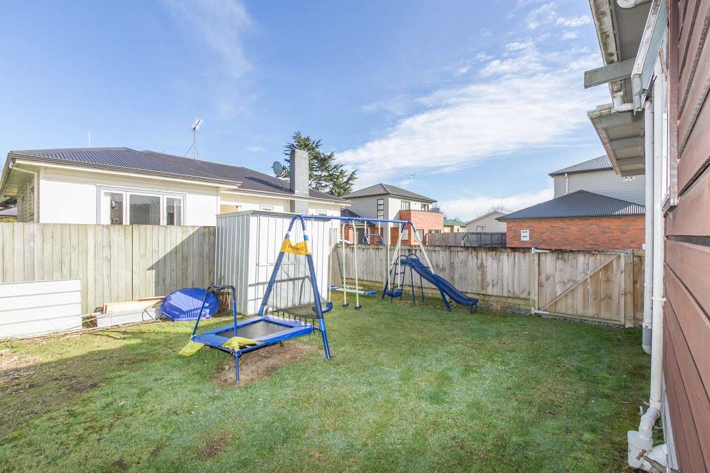 219b Fox Street photo 7