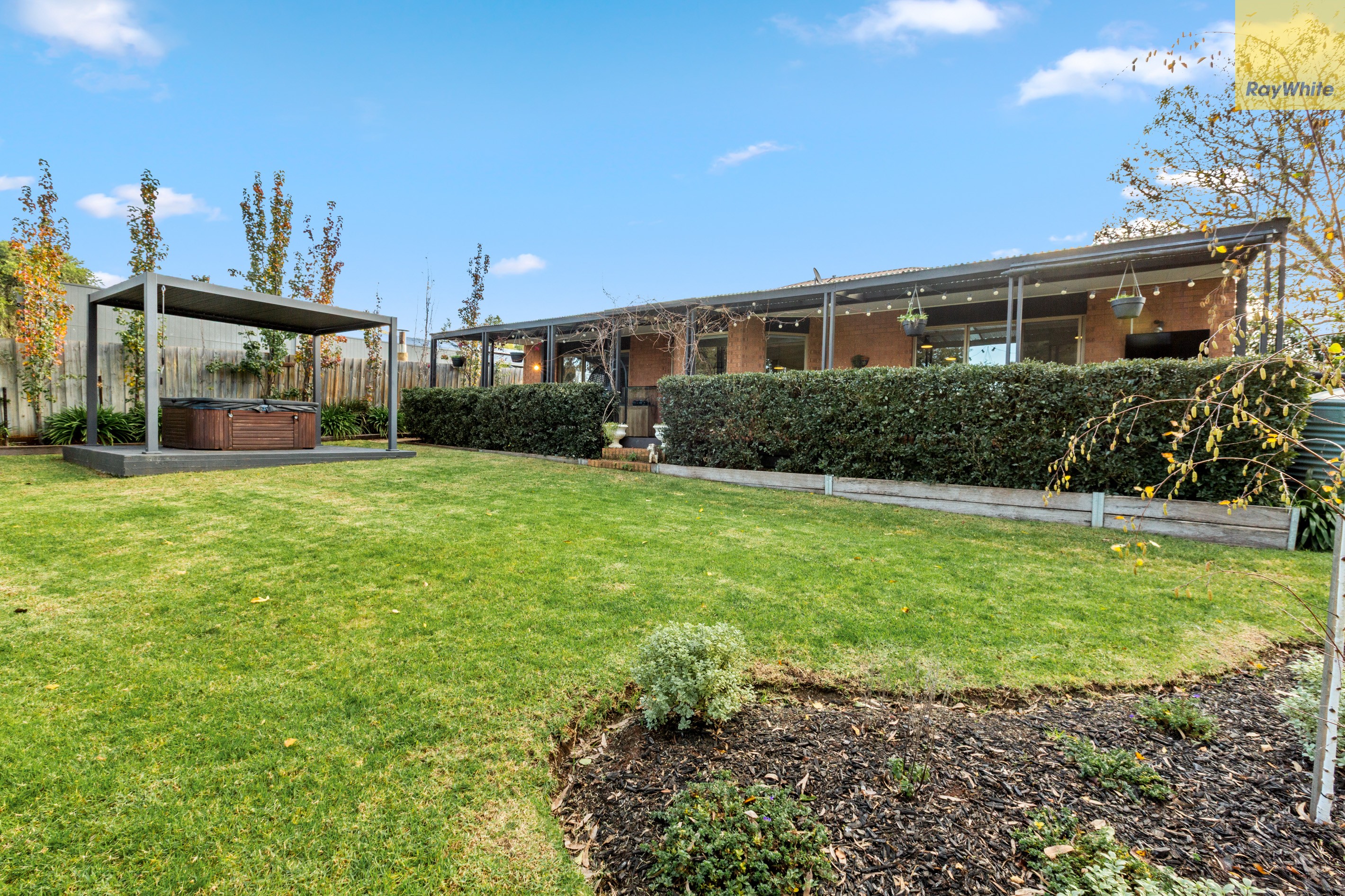 26 St Andrews Way, Darley, VIC 3340