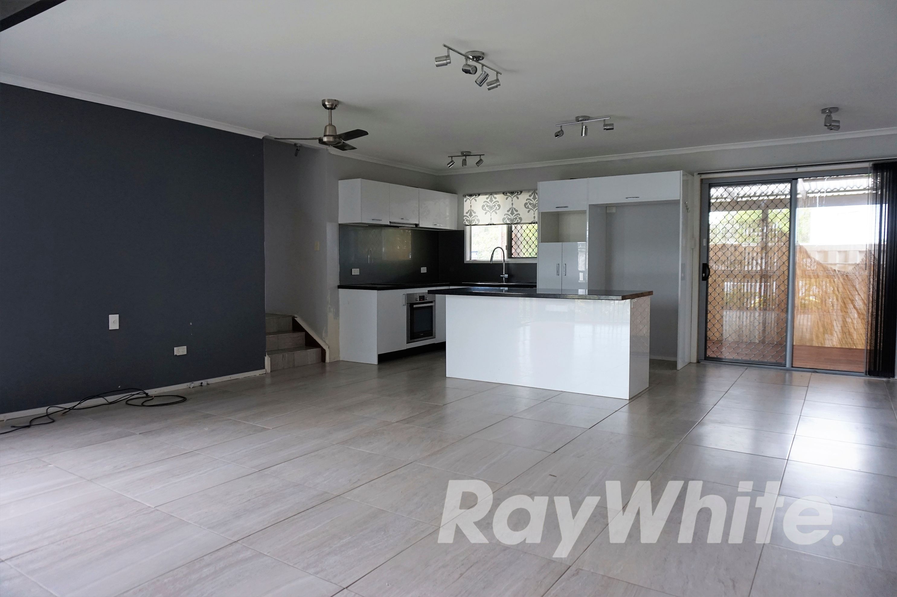 39 Redford Street, Kingston, QLD 4114