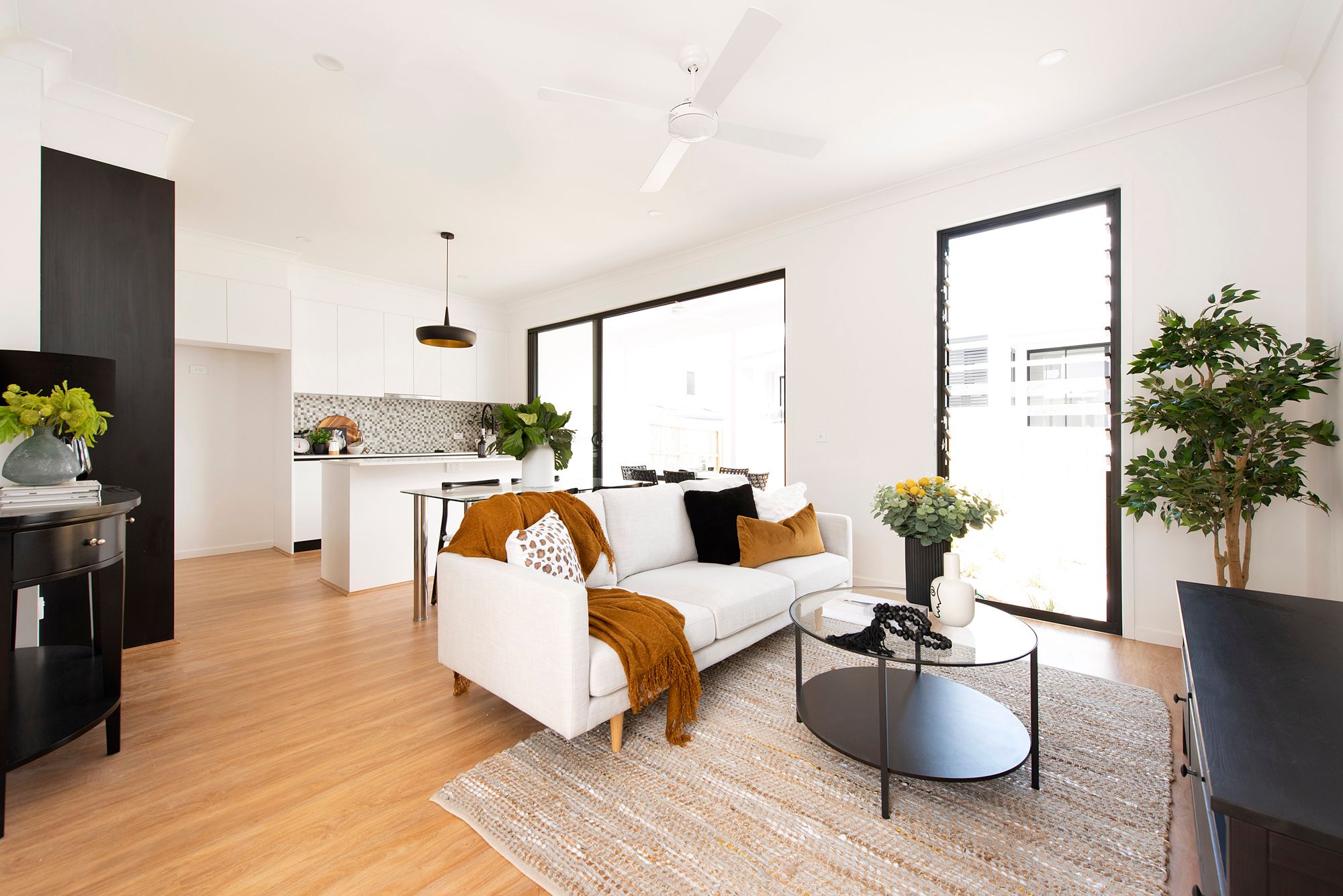 99 Pembroke Street, Carina QLD 4152