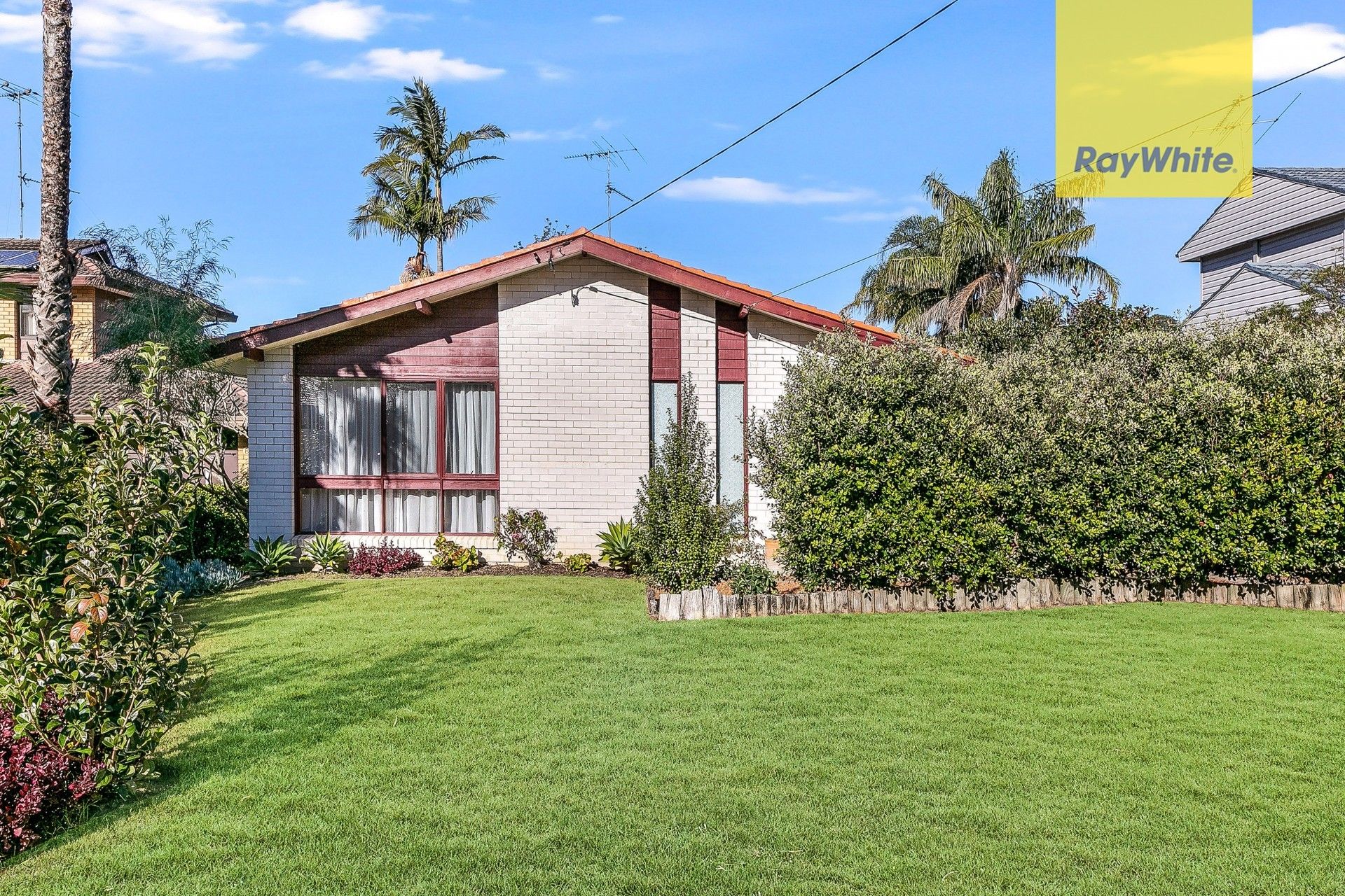 10 Madeline Avenue, Northmead NSW 2152