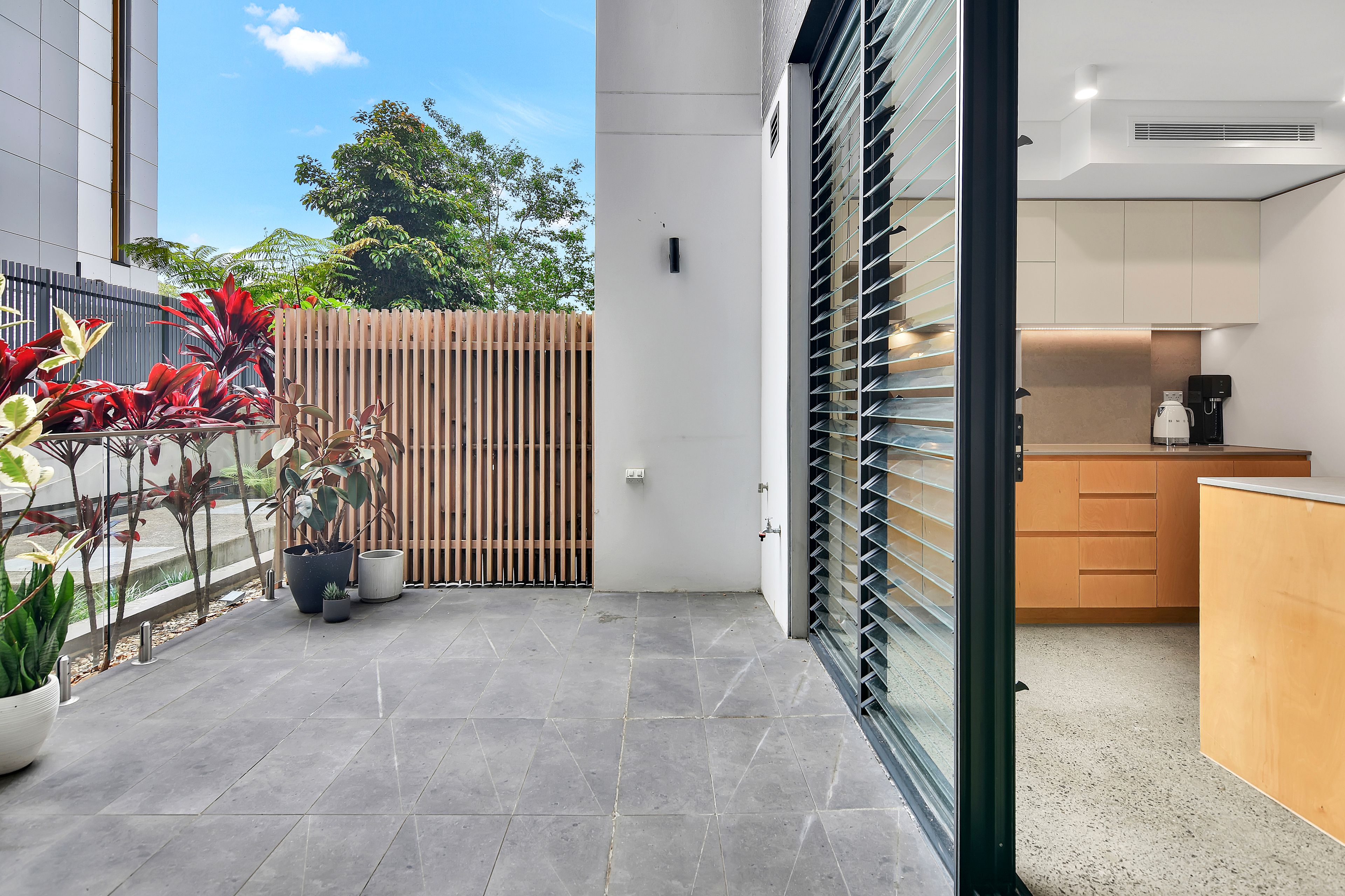 5/17 Ralph Street — photo 3 of 8