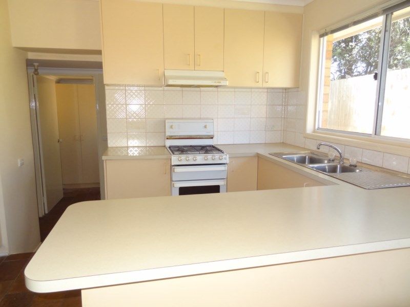 2/56 Parkmore Road, Bentleigh East, VIC 3165