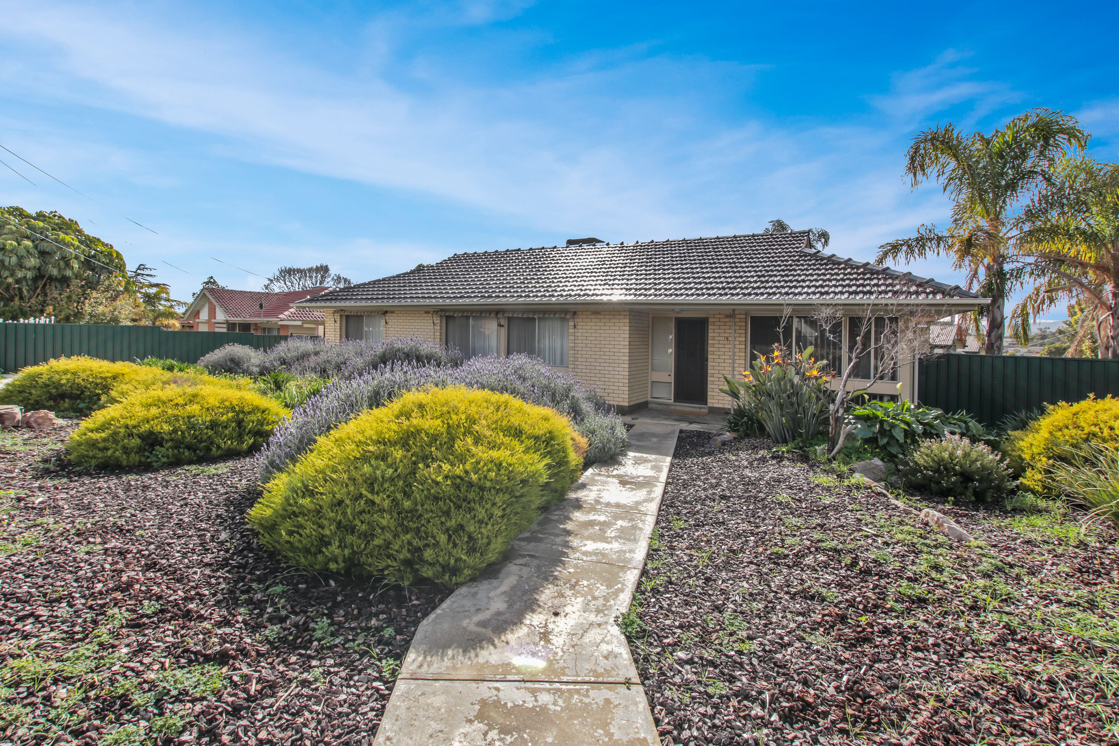 9 Padbury Road, Gilles Plains, SA 5086