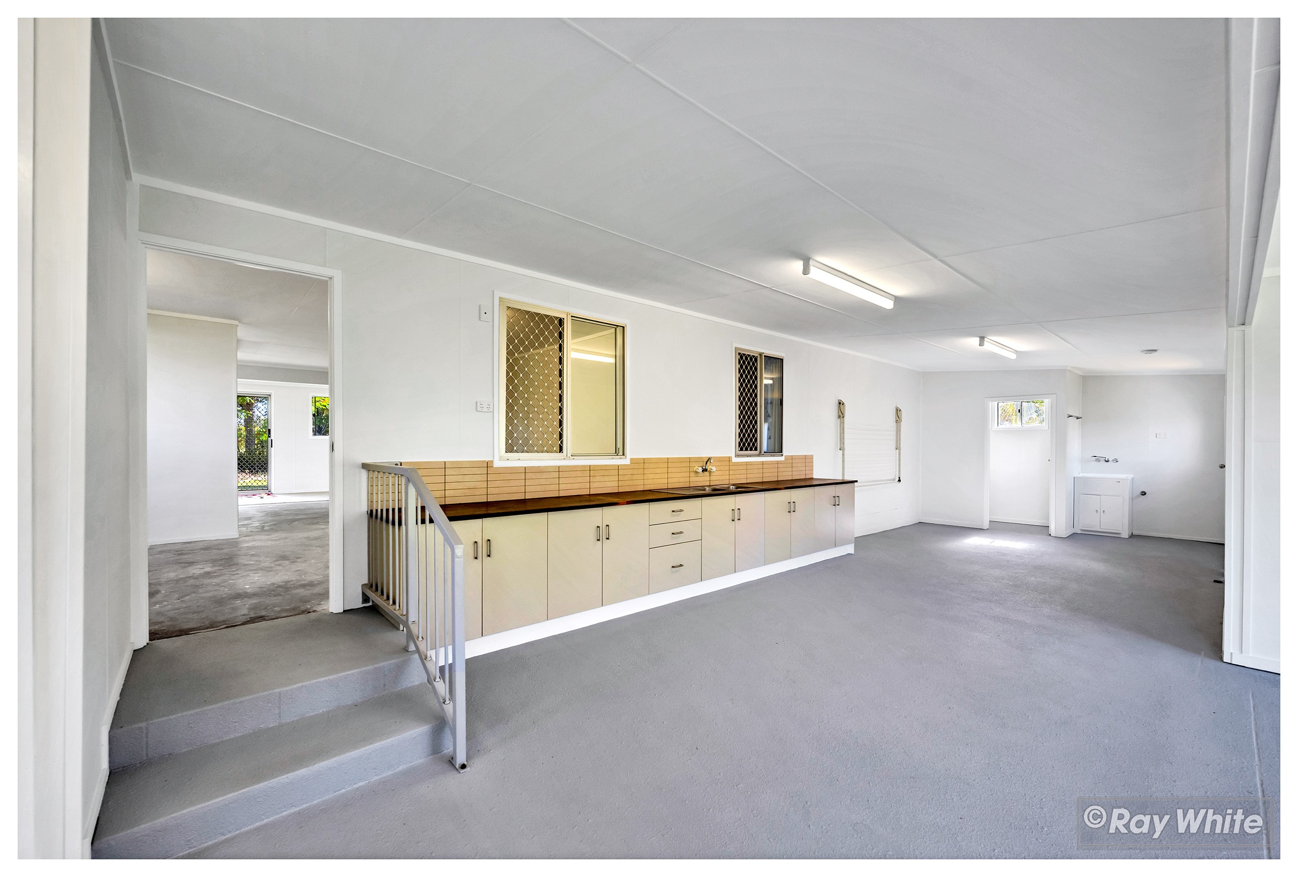 131 Joskeleigh Road, Keppel Sands, QLD 4702