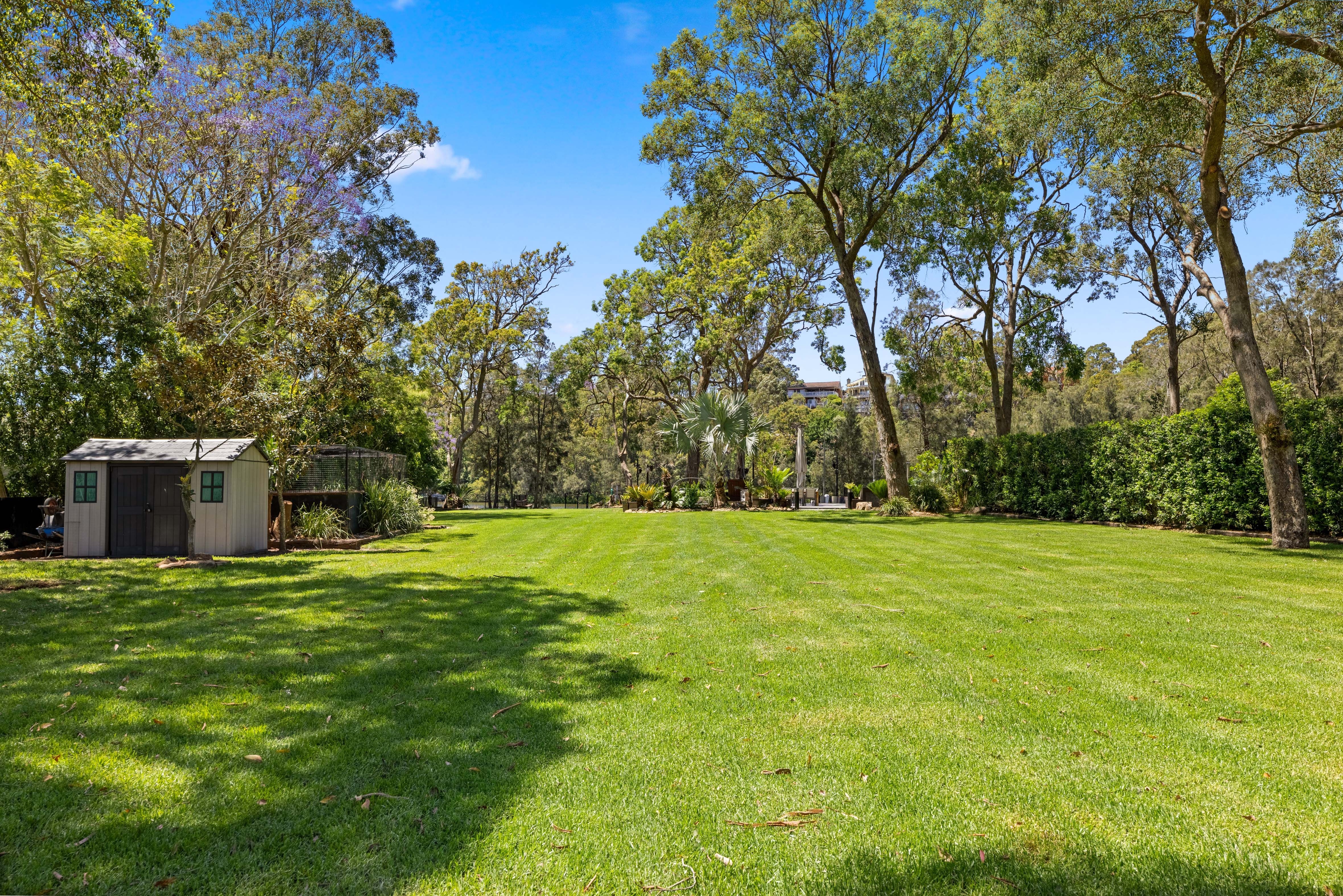 56 St George Crescent — photo 19 of 30