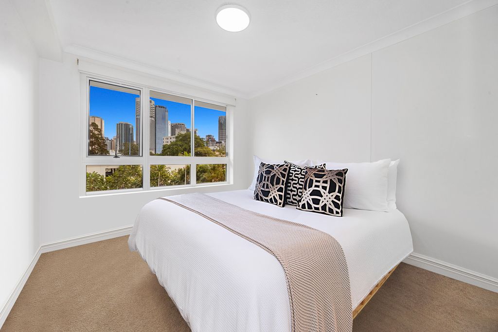 15/1 Goodwin Street — photo 6 of 21