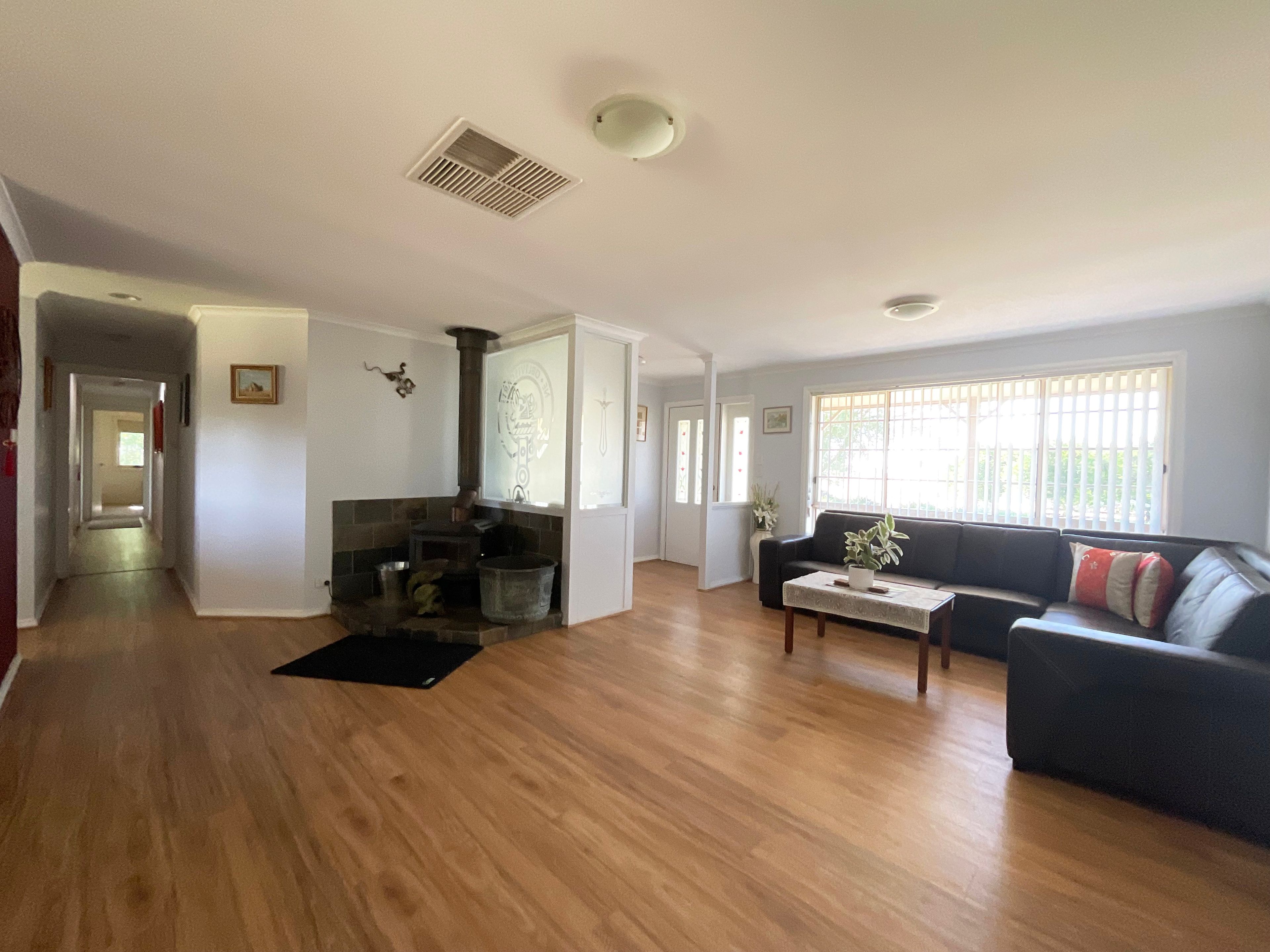406 Bob Irvin Road, Hanwood, NSW 2680