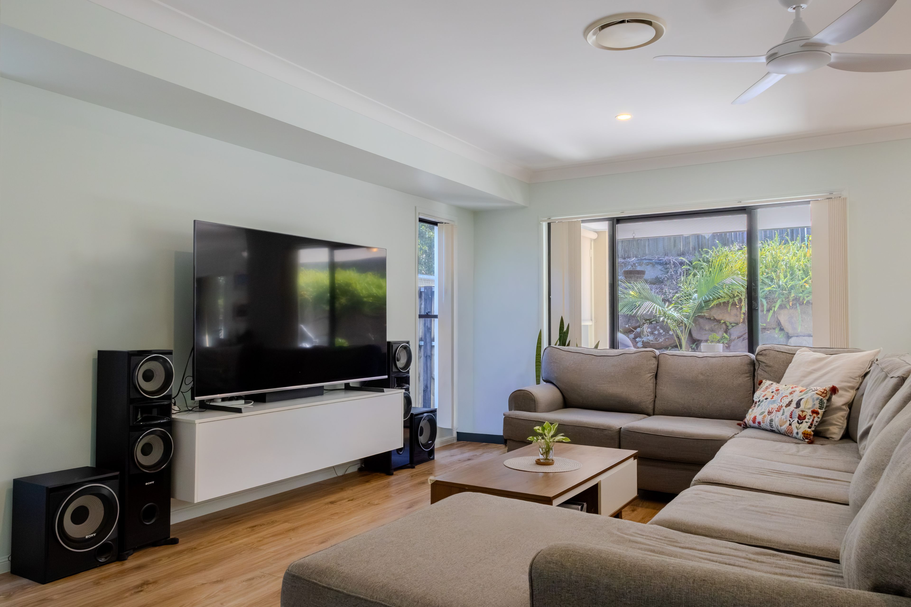 16/145 Gemvale Road — photo 6 of 17