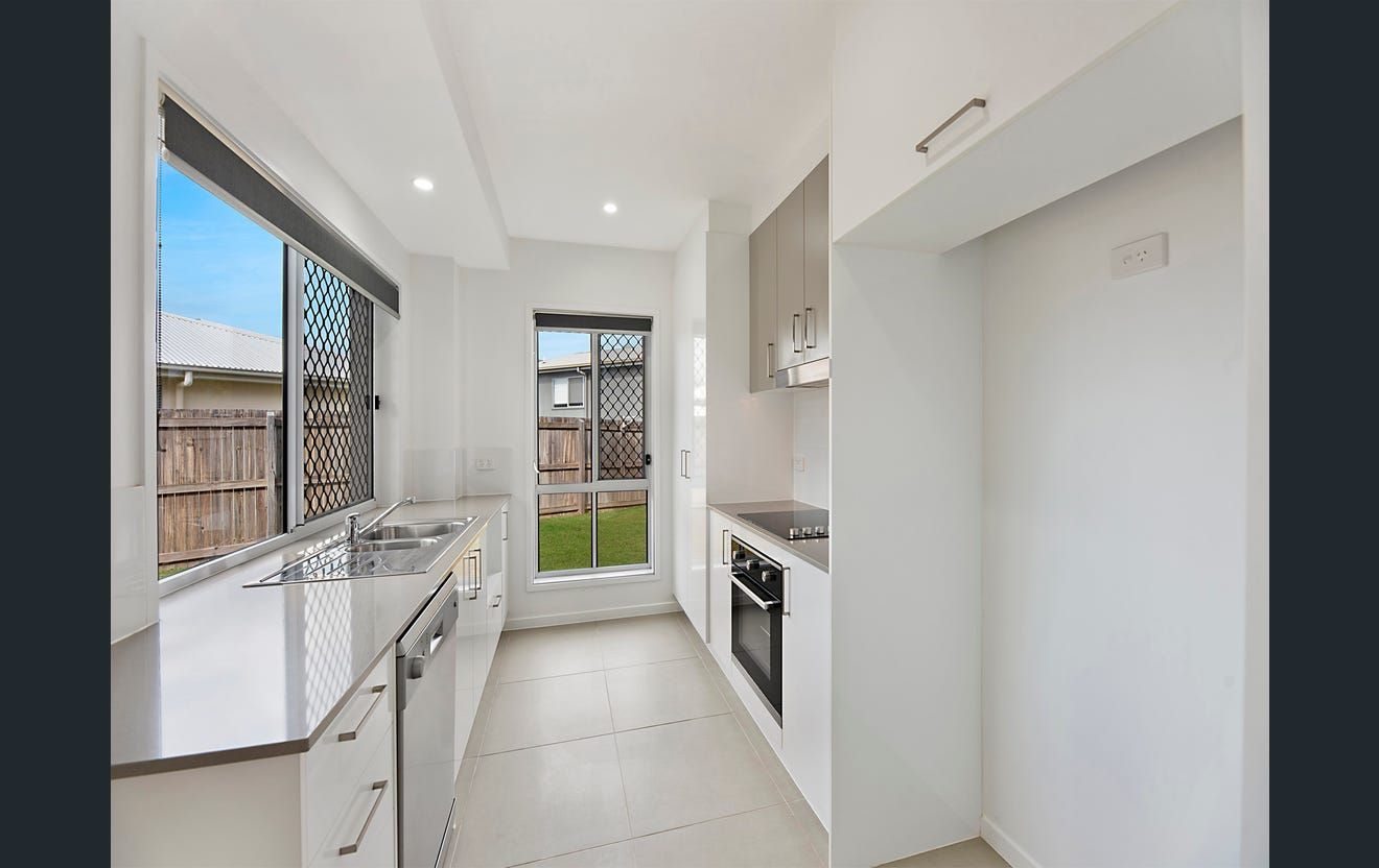 2/8 Majella Close, Peregian Springs, QLD 4573