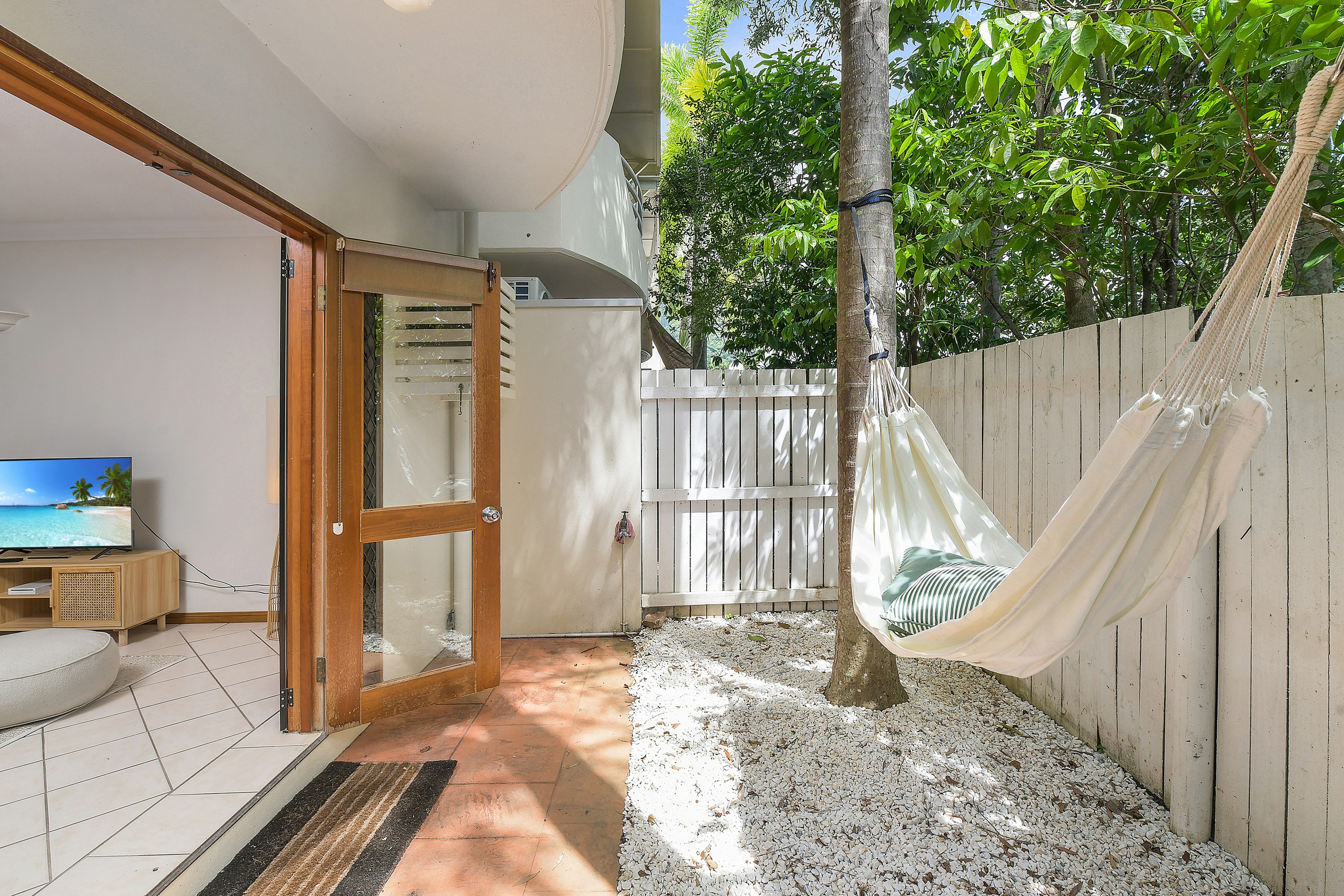 8/32 Oliva Street, Palm Cove, QLD 4879