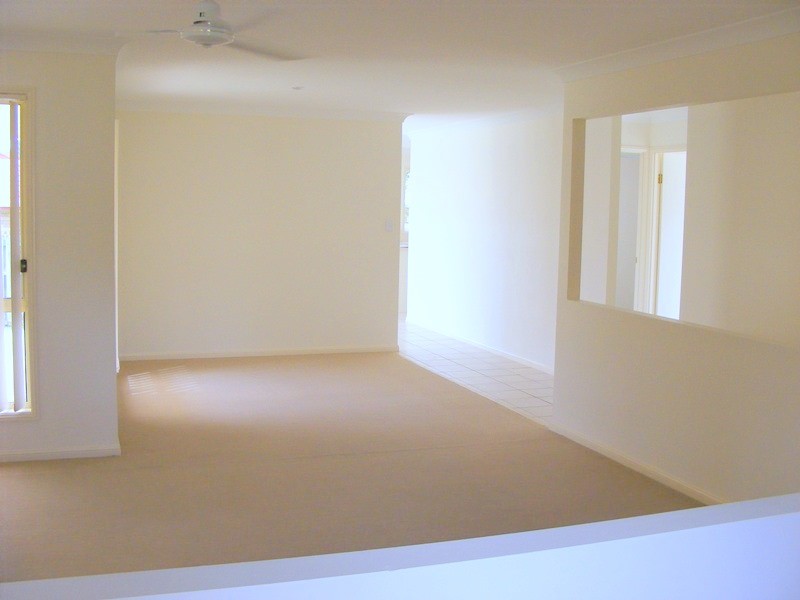 59 Silver Glade Drive, Elanora, QLD 4221