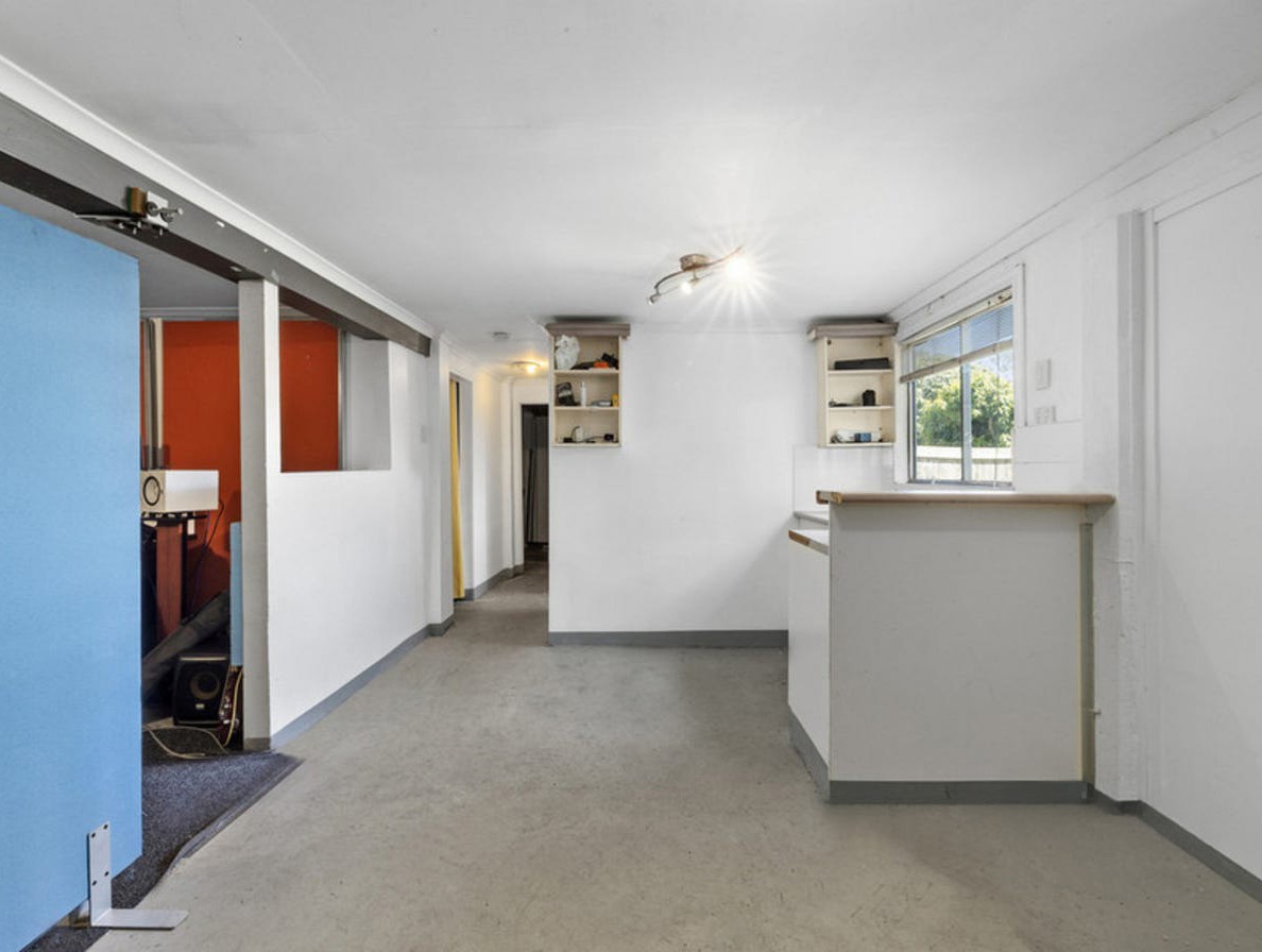 62 Aquarius Drive, Kingston, QLD 4114