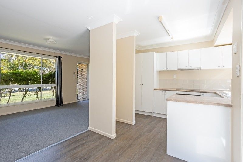 14 Kate Avenue — photo 3 of 10