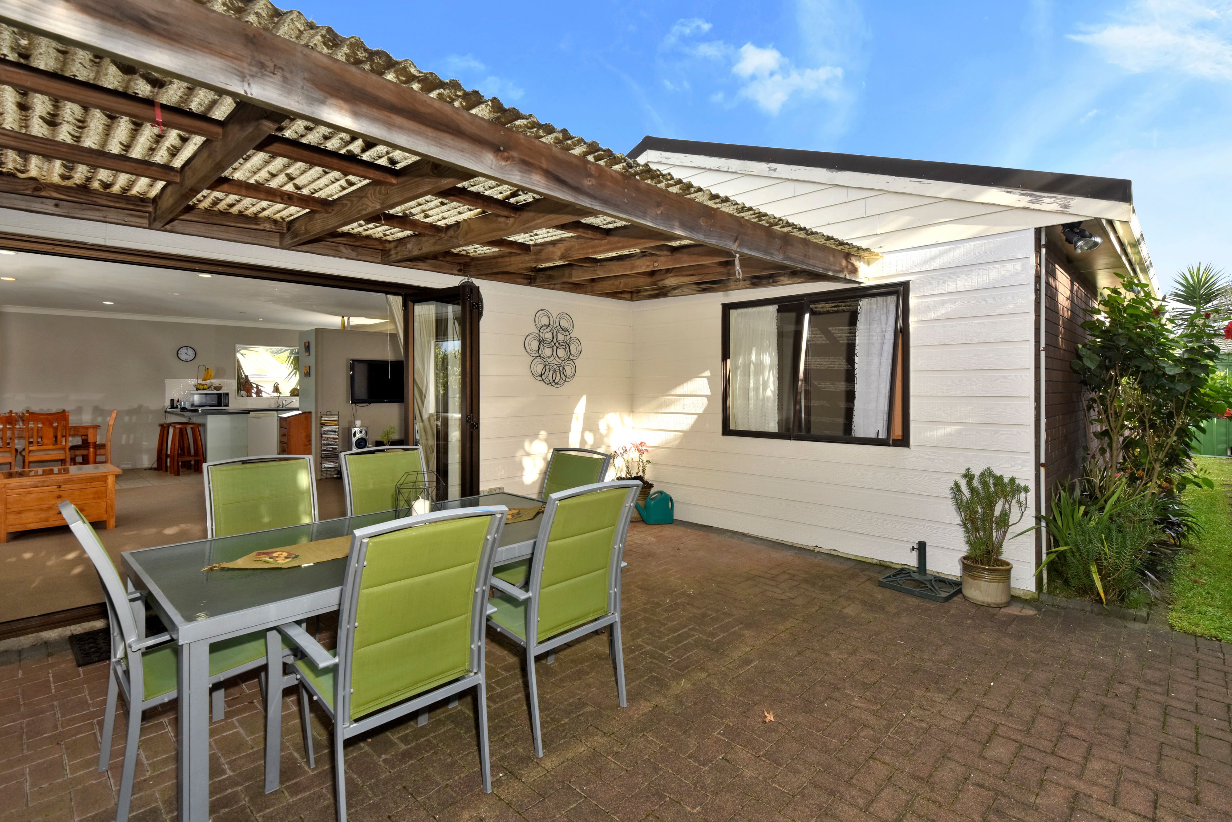 1/98 Manhattan Heights, Glendene, Waitakere City
