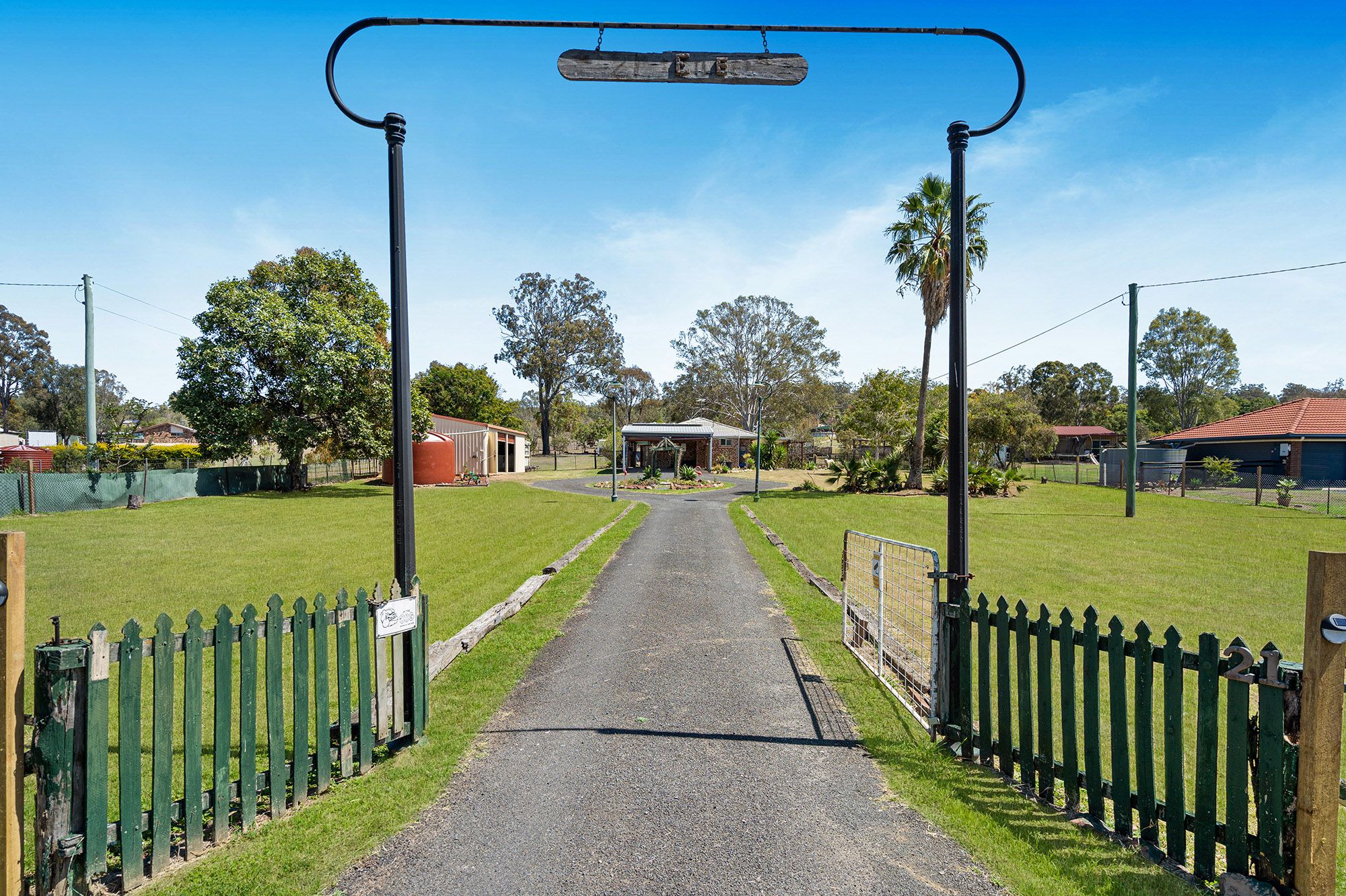 21 Eileen Court, Kensington Grove QLD 4341