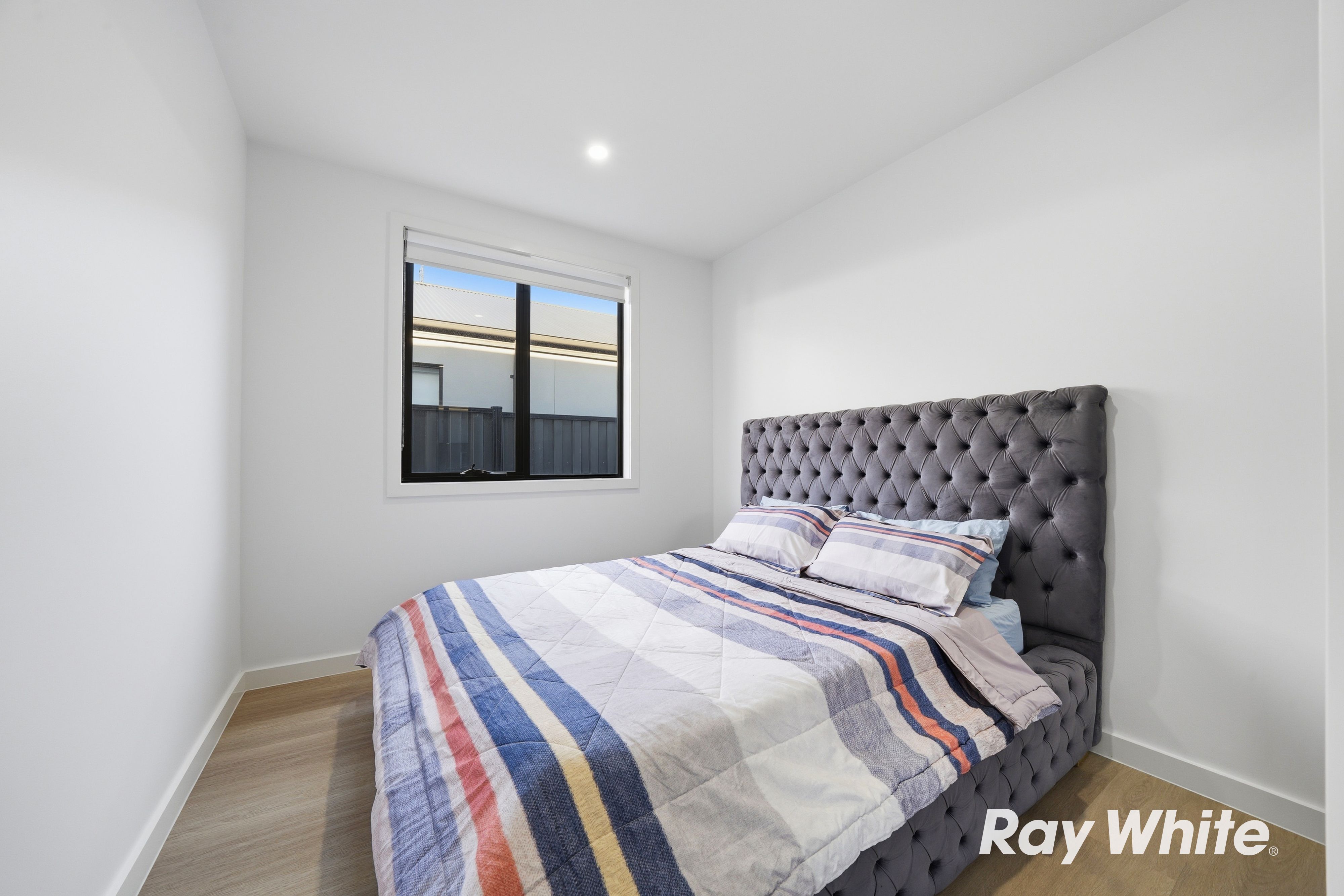 26 Axillaris Street — photo 7 of 11