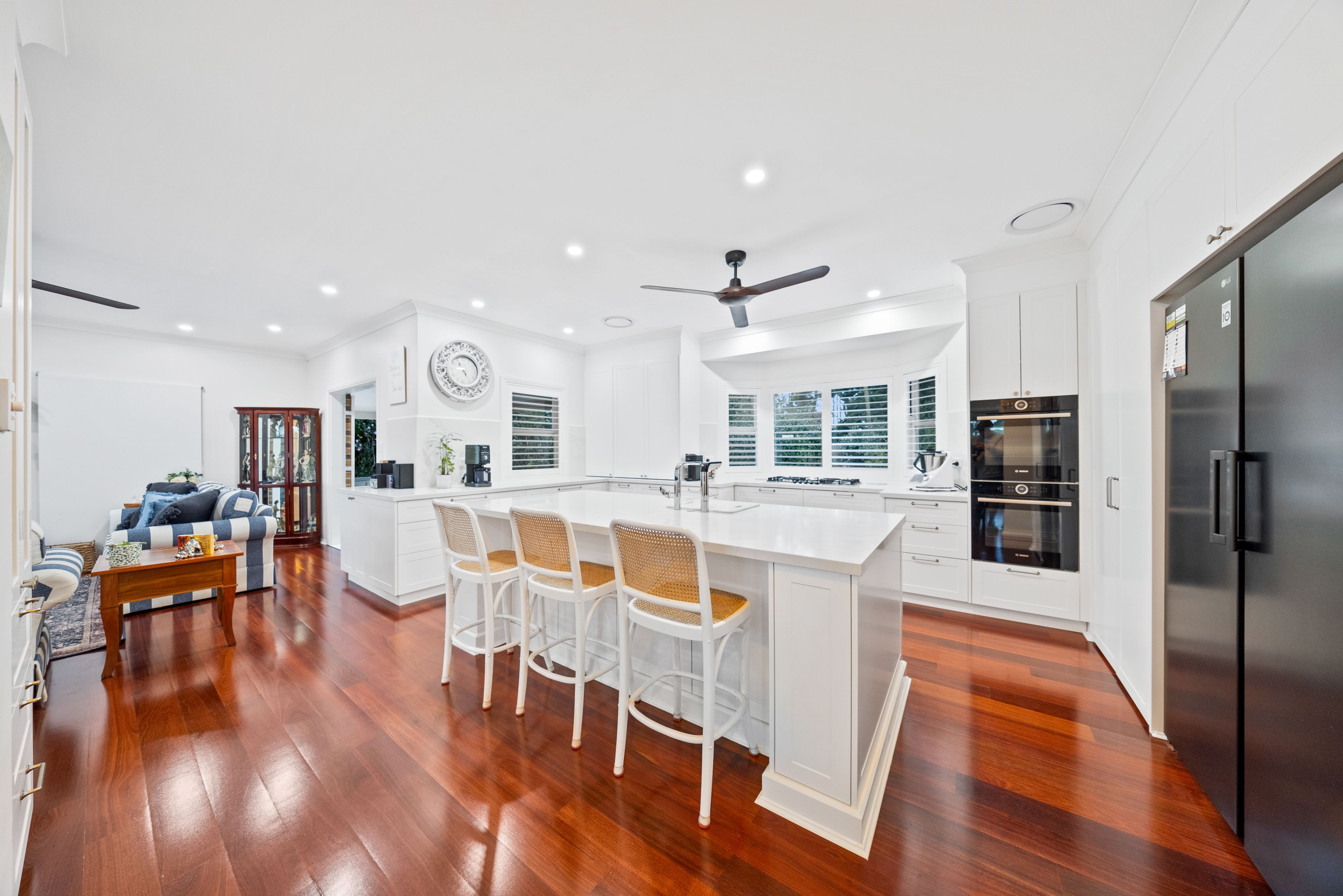 15 Beechwood Road — photo 4 of 30