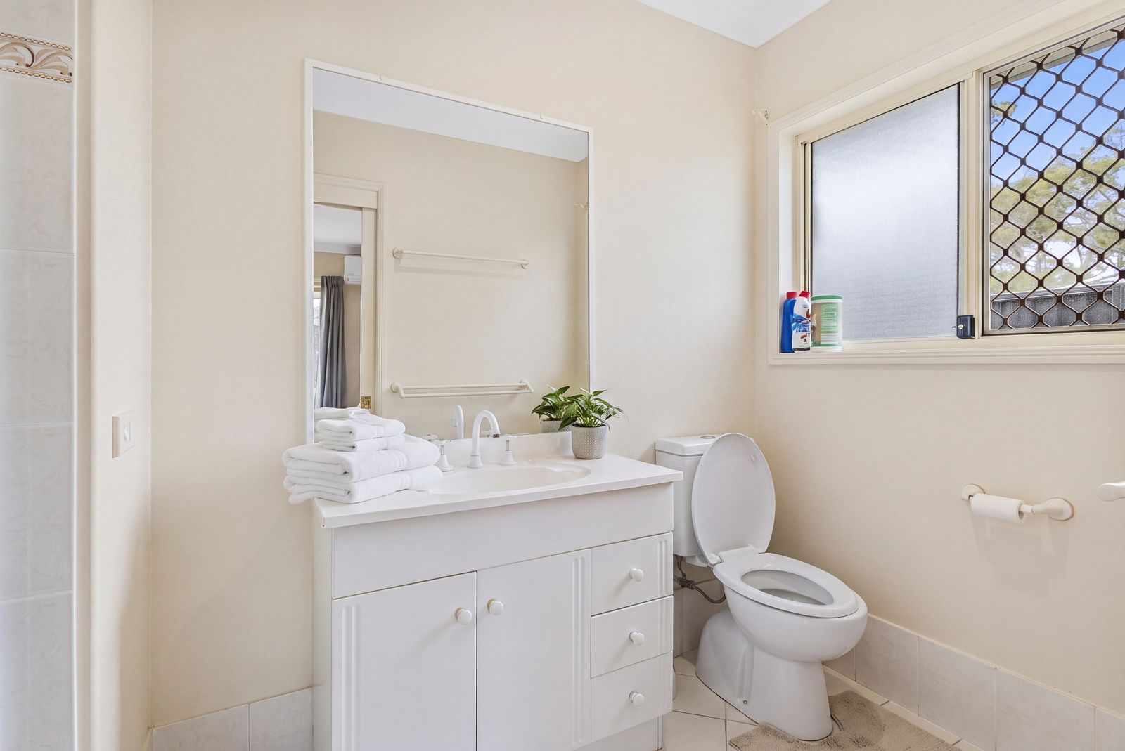 16 Stanford Avenue — photo 17 of 18