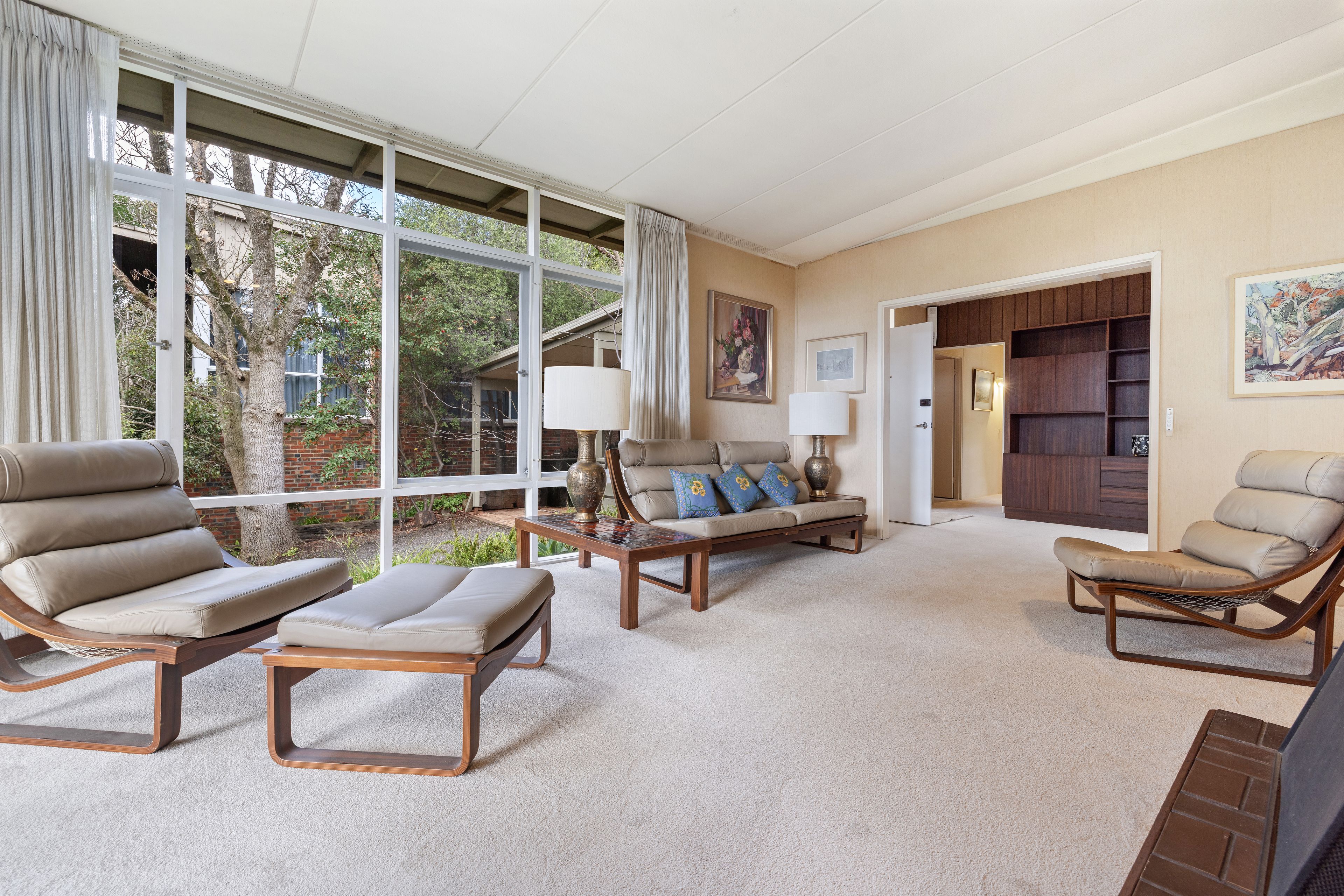 14 Miller Crescent, Mount Waverley, VIC 3149