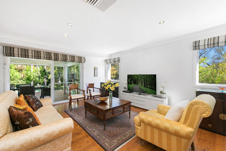 52 Kitchener Street, St Ives, NSW 2075